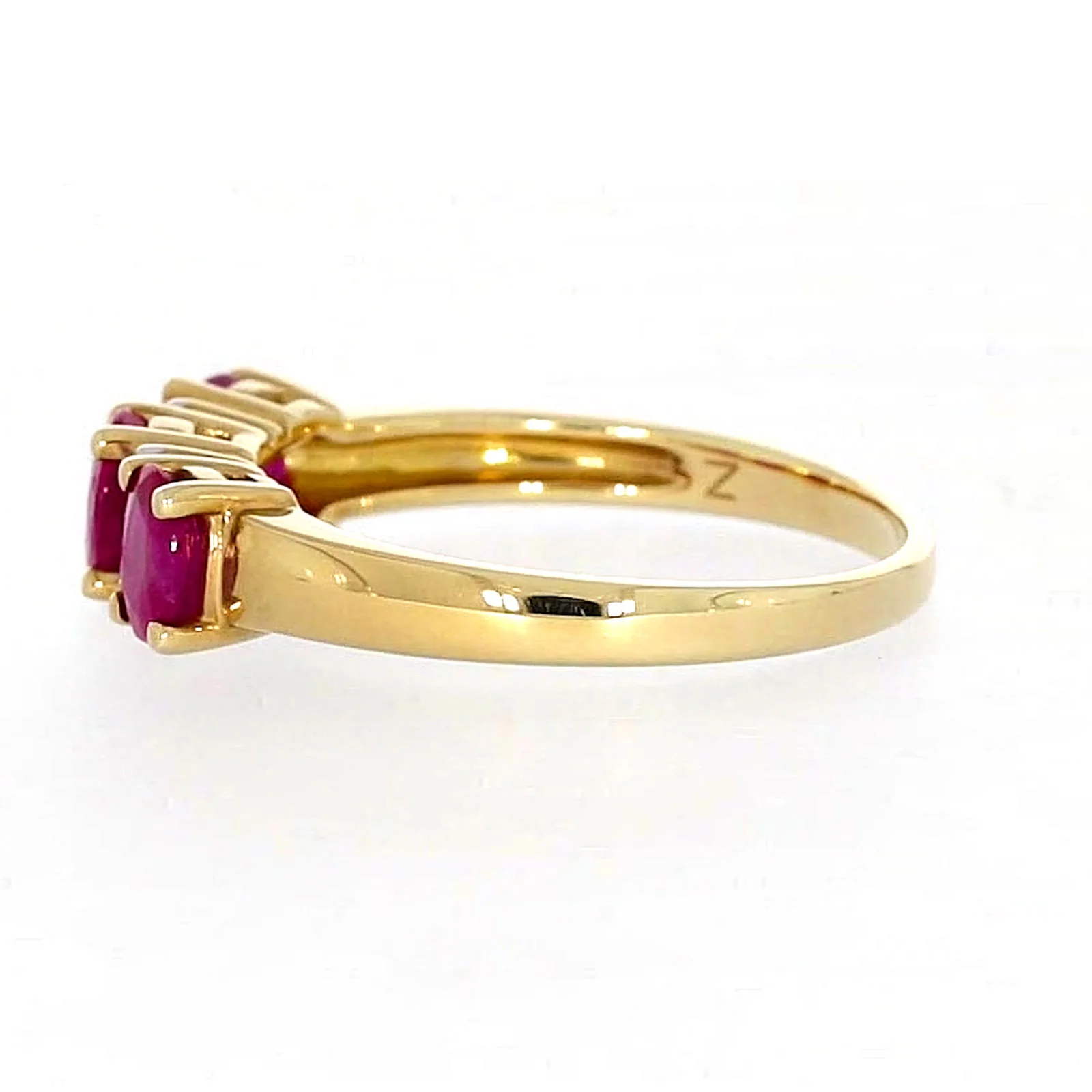 9ct Yellow Gold Oval Natural Ruby with 0.10 CARAT tw of Diamonds Ring - Image 21