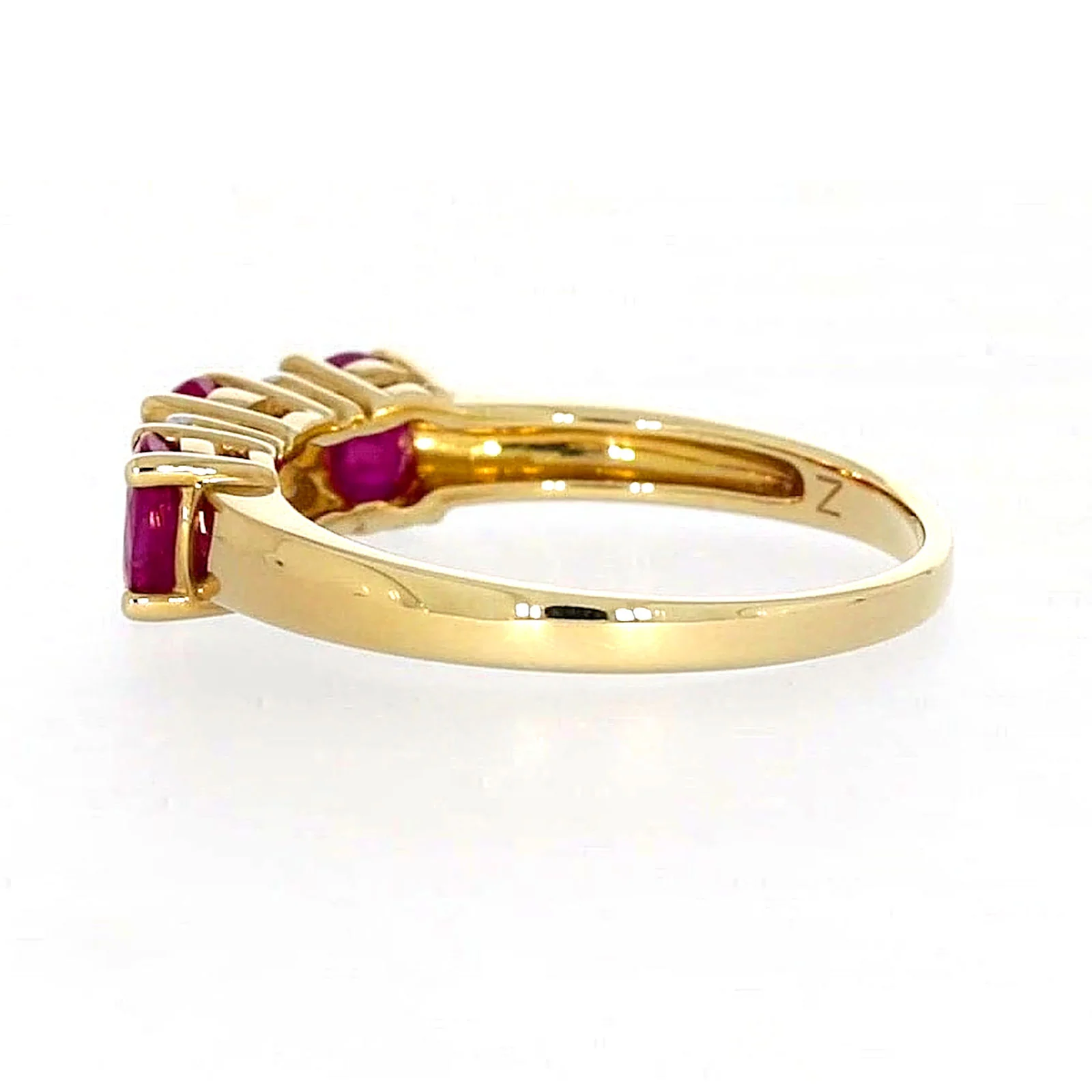 9ct Yellow Gold Oval Natural Ruby with 0.10 CARAT tw of Diamonds Ring - Image 25