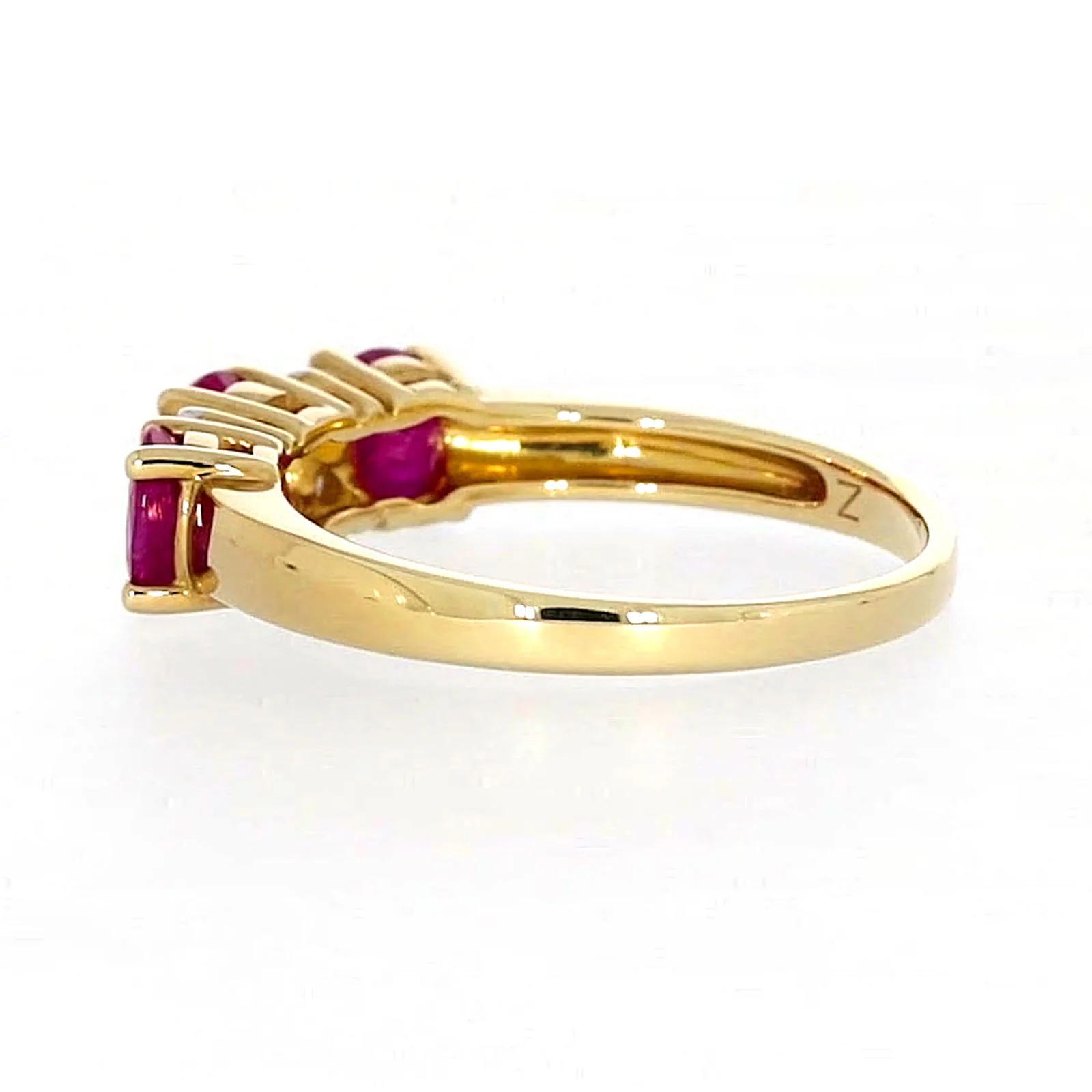 9ct Yellow Gold Oval Natural Ruby with 0.10 CARAT tw of Diamonds Ring - Image 26