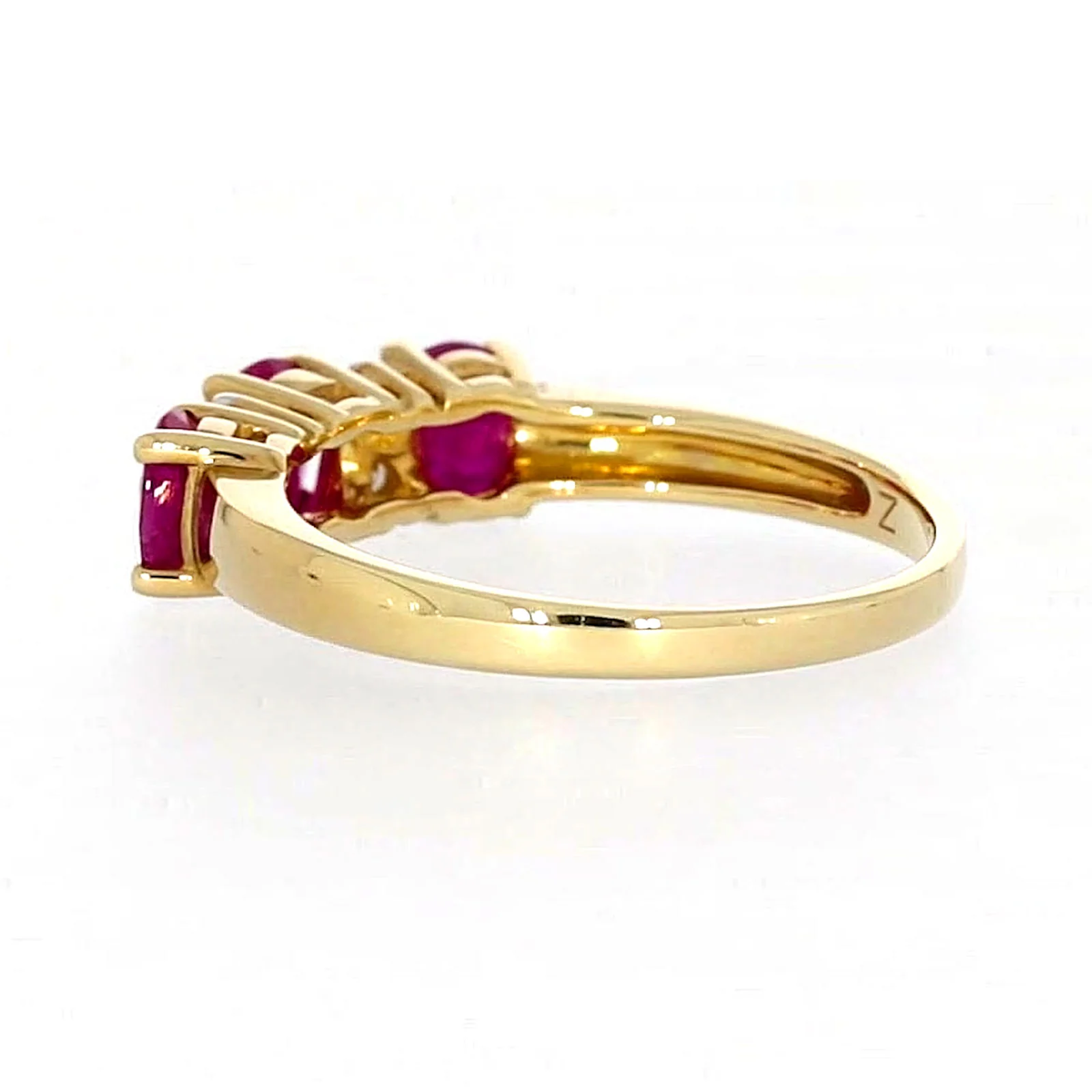9ct Yellow Gold Oval Natural Ruby with 0.10 CARAT tw of Diamonds Ring - Image 28