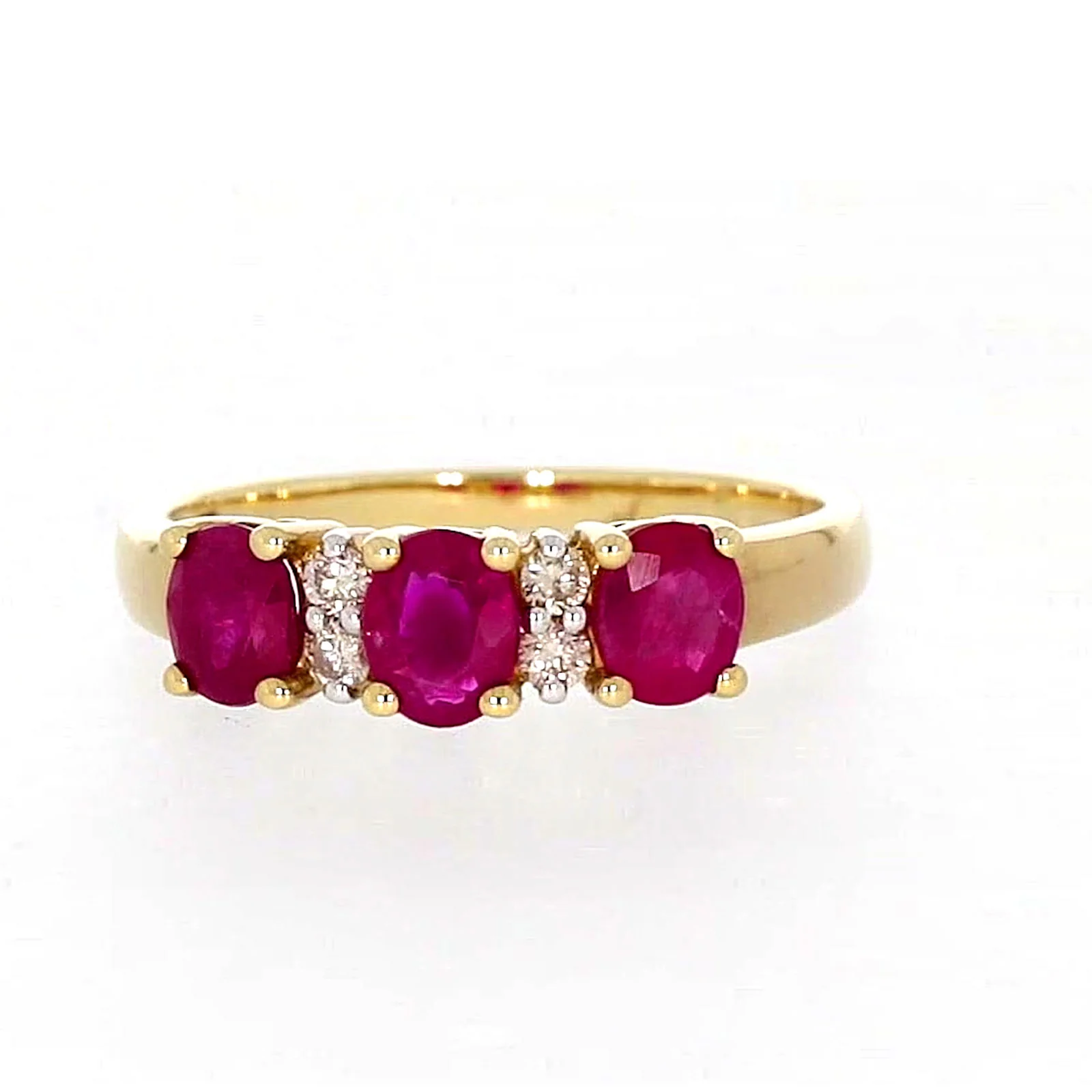 9ct Yellow Gold Oval Natural Ruby with 0.10 CARAT tw of Diamonds Ring - Image 3