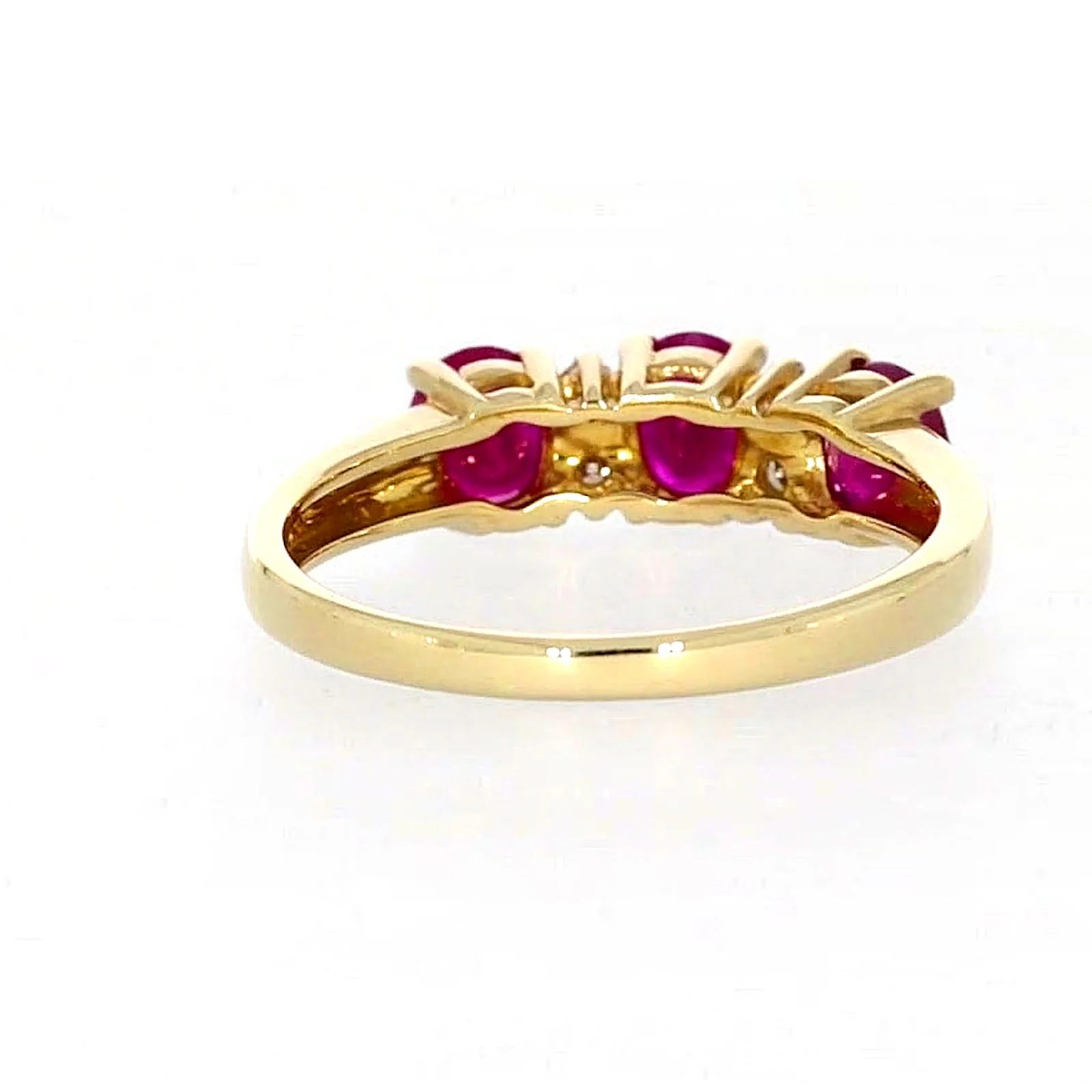 9ct Yellow Gold Oval Natural Ruby with 0.10 CARAT tw of Diamonds Ring - Image 40