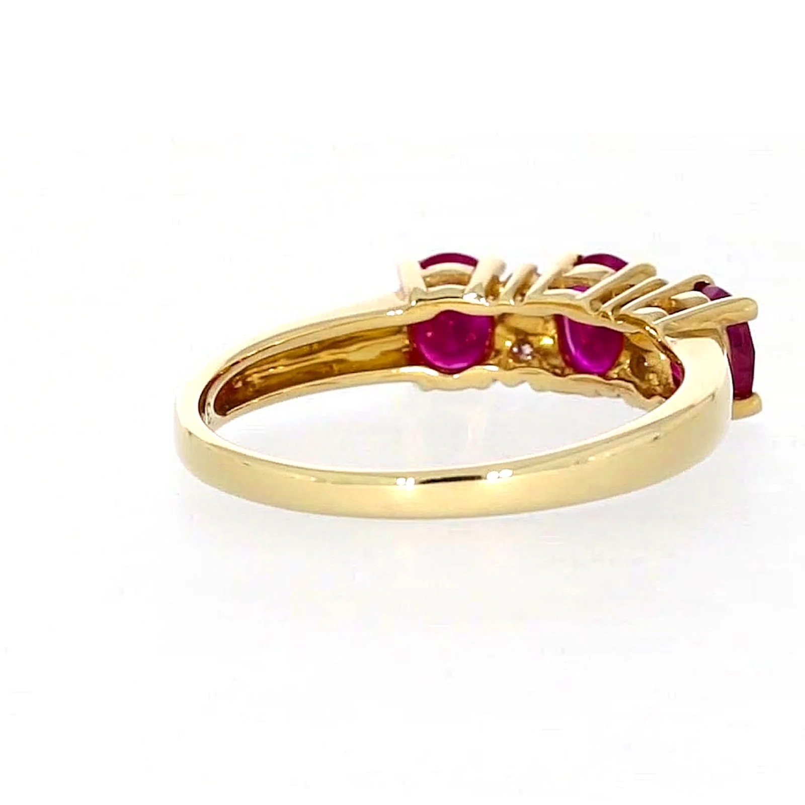 9ct Yellow Gold Oval Natural Ruby with 0.10 CARAT tw of Diamonds Ring - Image 44