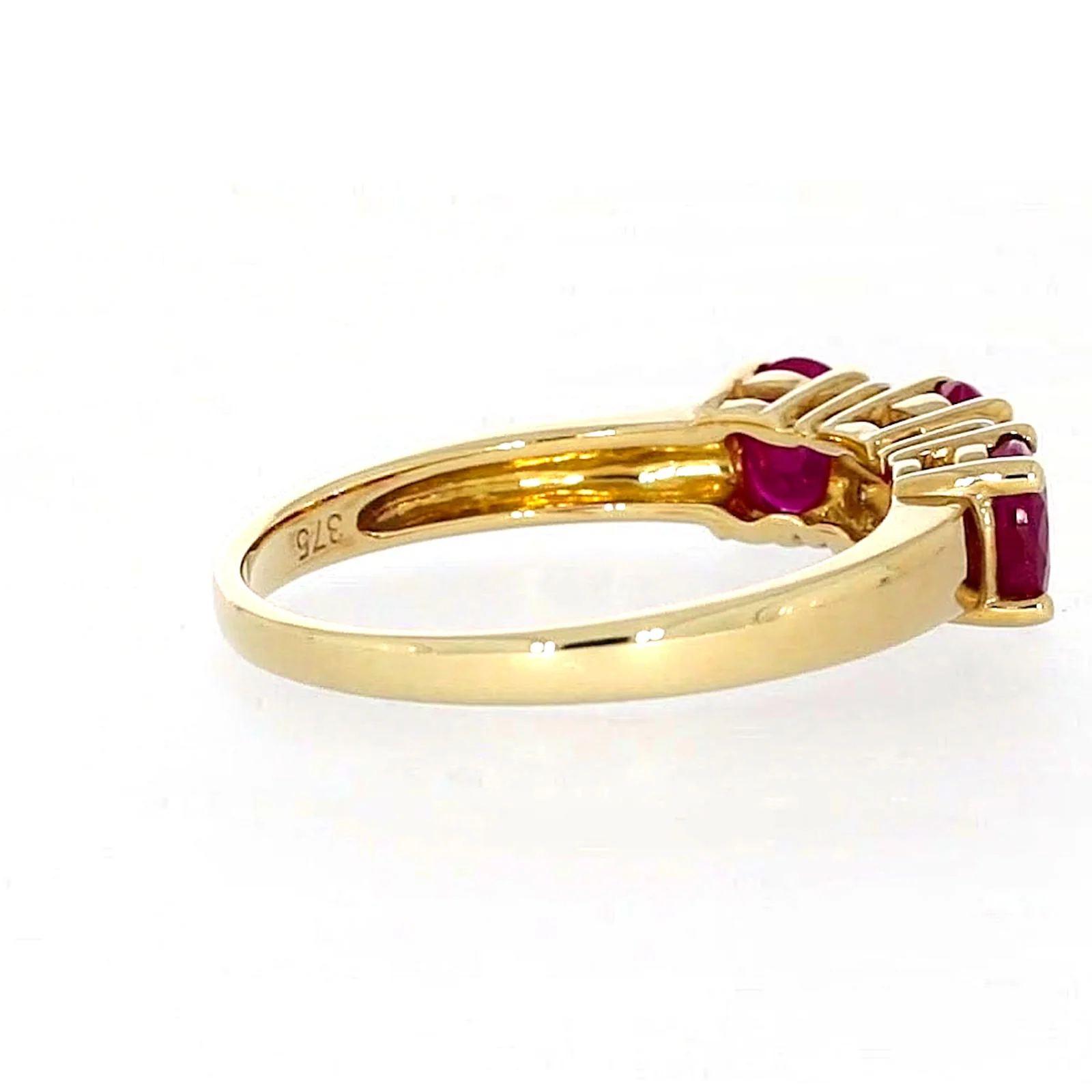9ct Yellow Gold Oval Natural Ruby with 0.10 CARAT tw of Diamonds Ring - Image 50