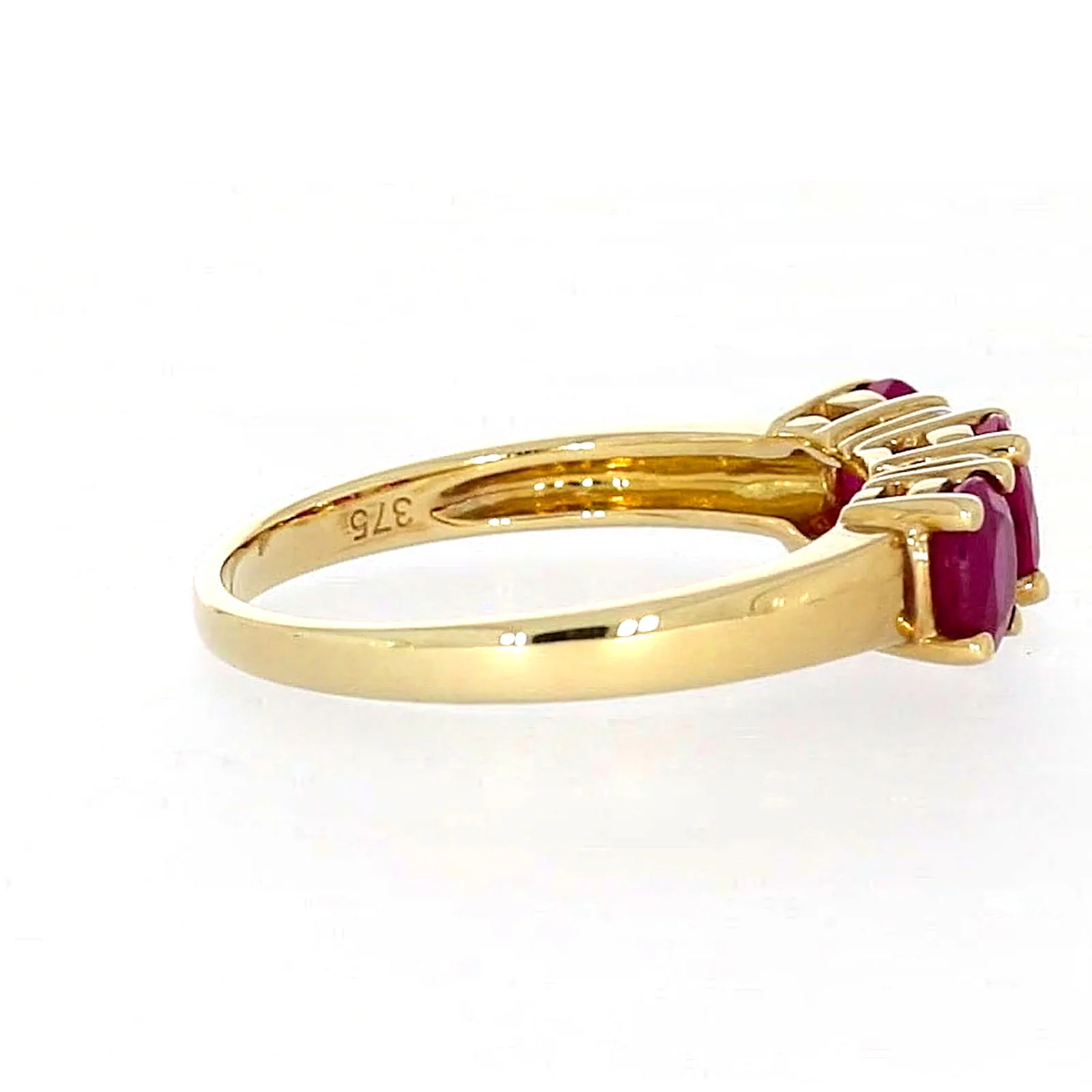 9ct Yellow Gold Oval Natural Ruby with 0.10 CARAT tw of Diamonds Ring - Image 54