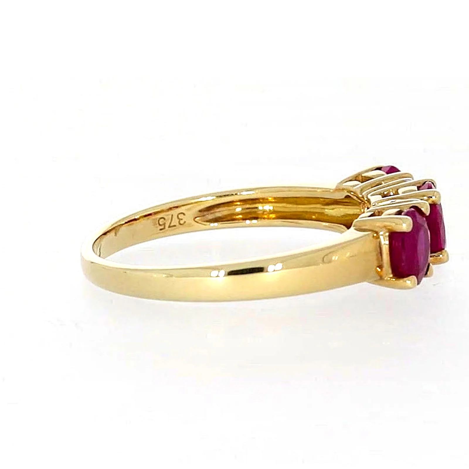 9ct Yellow Gold Oval Natural Ruby with 0.10 CARAT tw of Diamonds Ring - Image 55