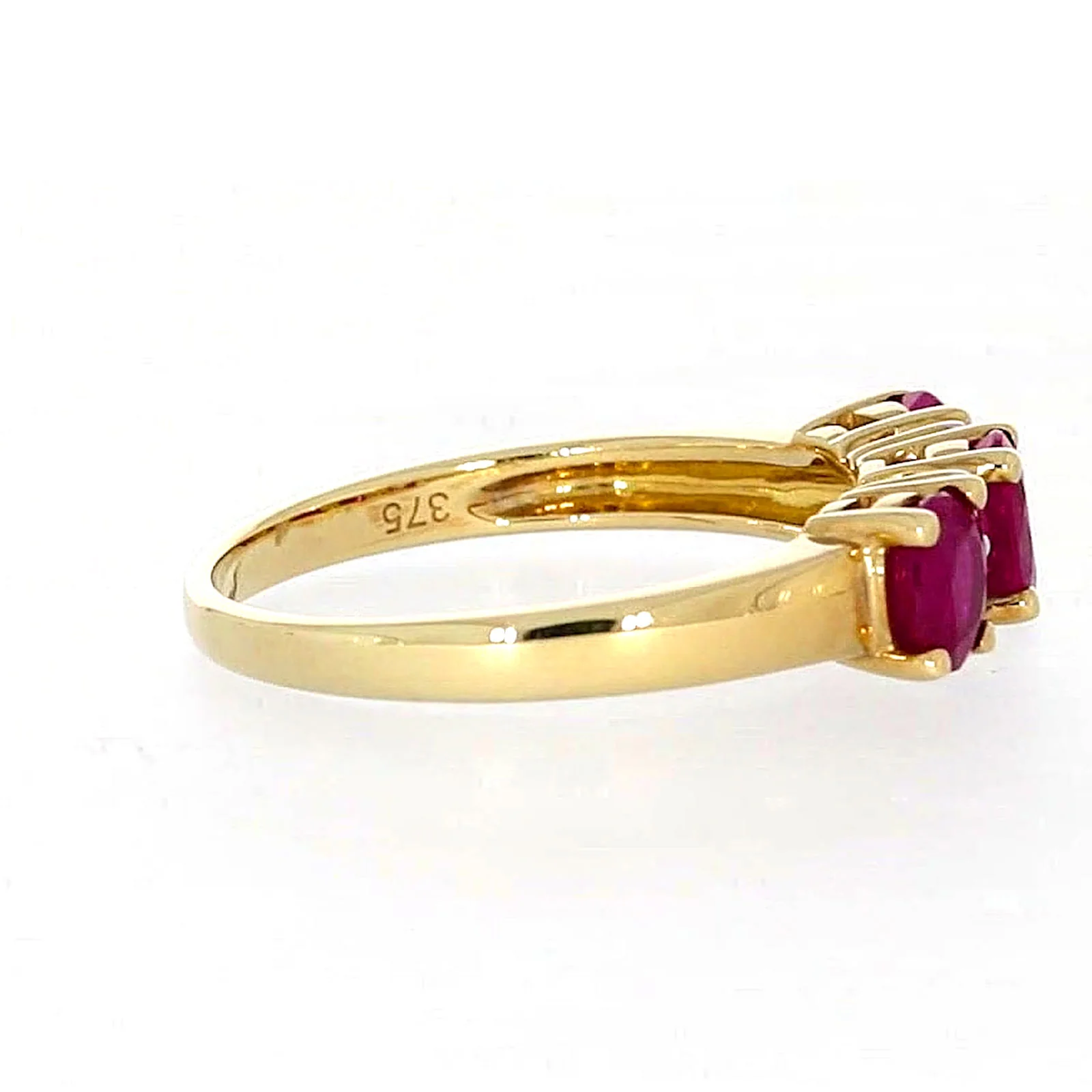 9ct Yellow Gold Oval Natural Ruby with 0.10 CARAT tw of Diamonds Ring - Image 56