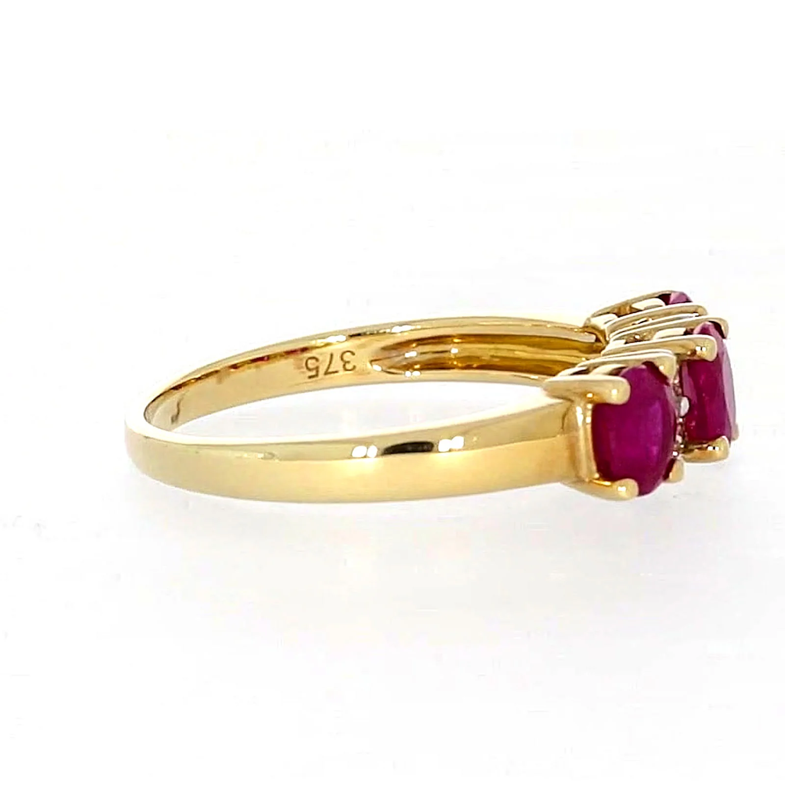9ct Yellow Gold Oval Natural Ruby with 0.10 CARAT tw of Diamonds Ring - Image 58