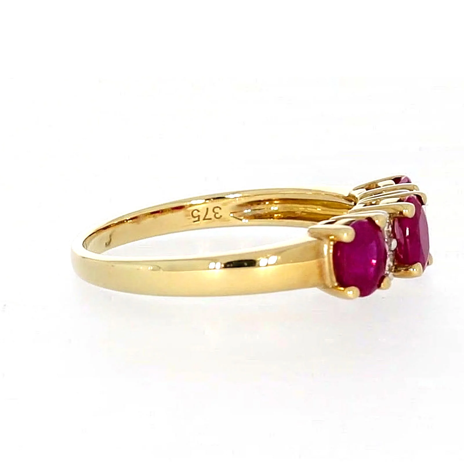 9ct Yellow Gold Oval Natural Ruby with 0.10 CARAT tw of Diamonds Ring - Image 59