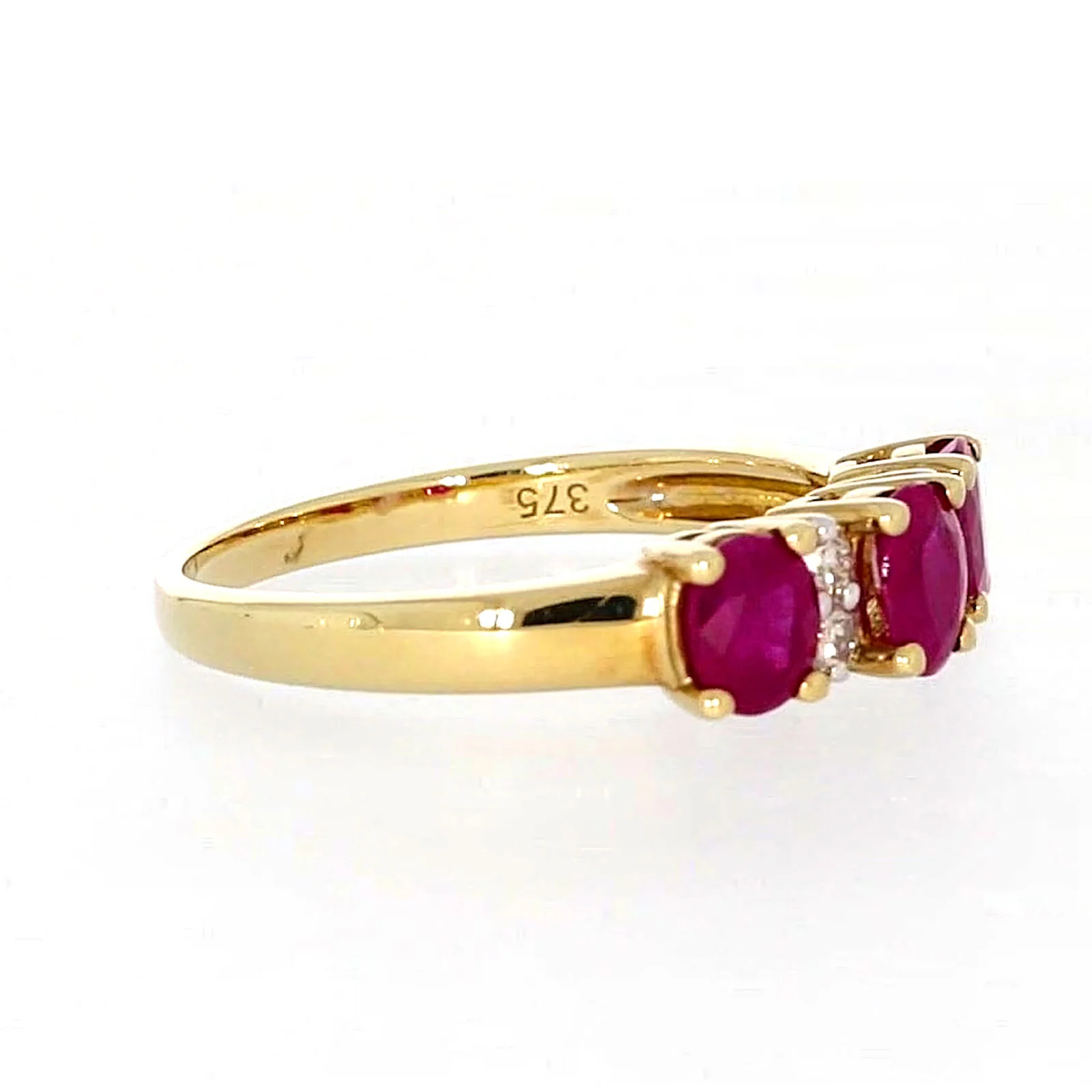 9ct Yellow Gold Oval Natural Ruby with 0.10 CARAT tw of Diamonds Ring - Image 62