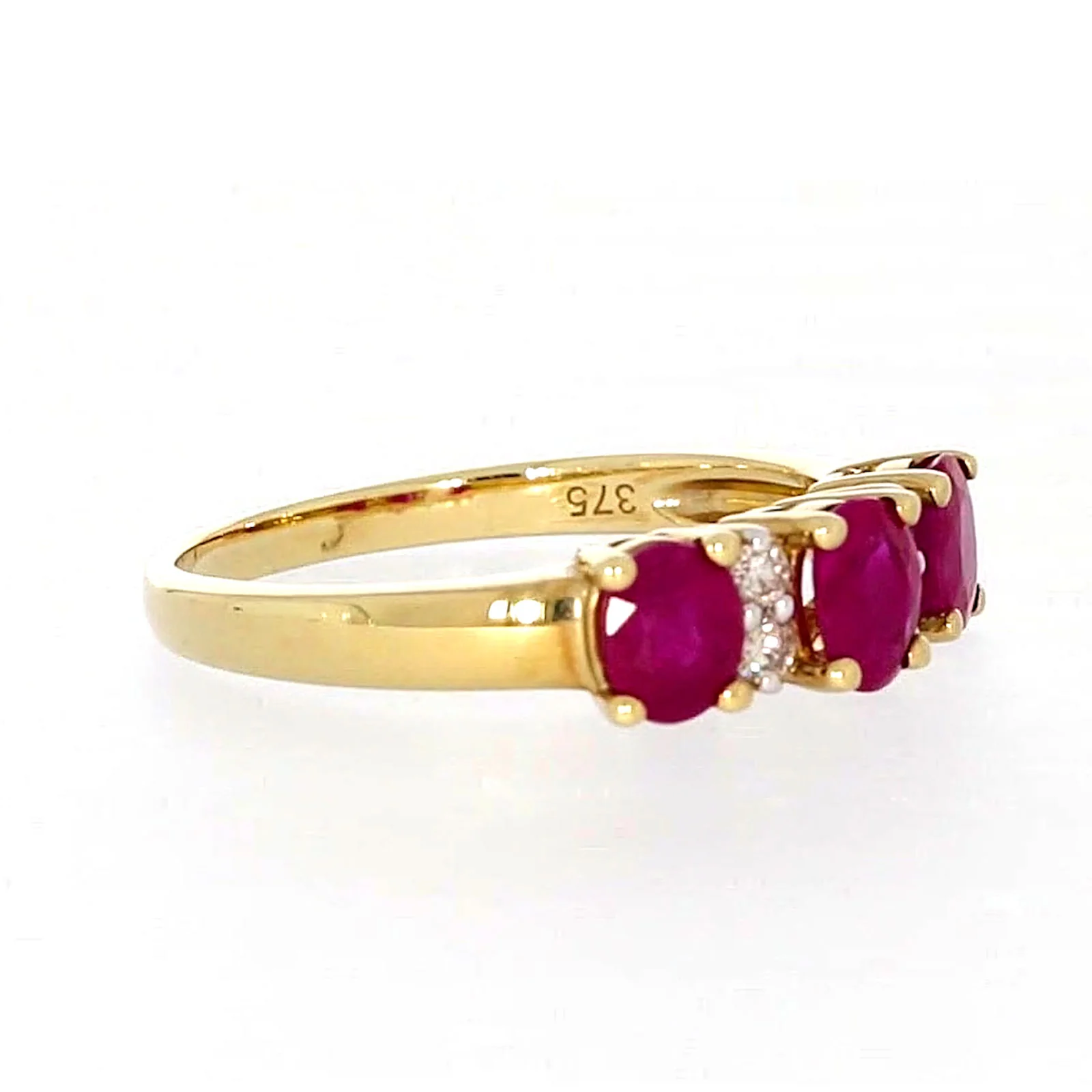 9ct Yellow Gold Oval Natural Ruby with 0.10 CARAT tw of Diamonds Ring - Image 64