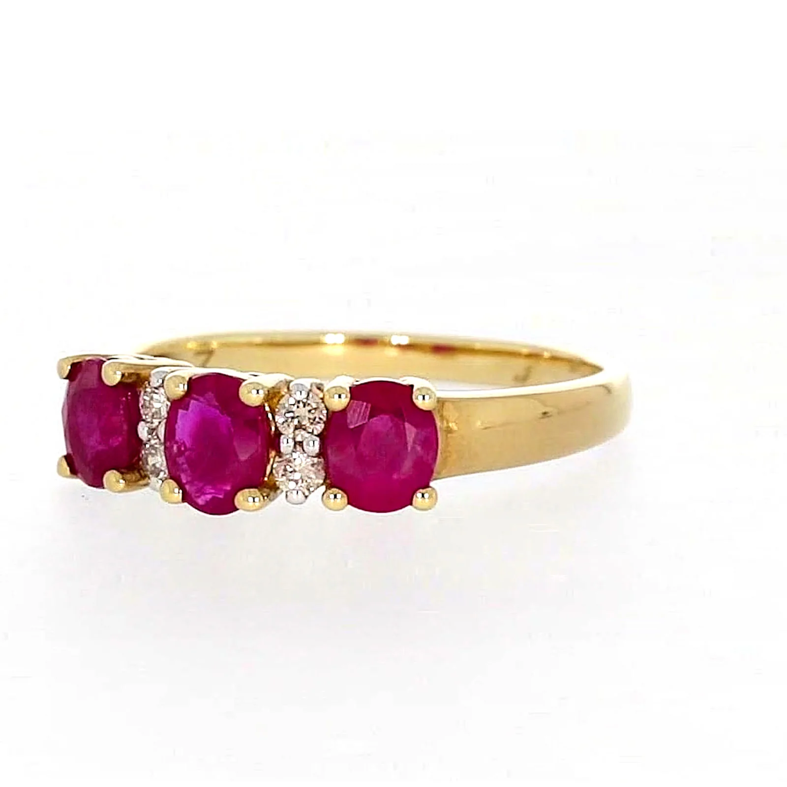 9ct Yellow Gold Oval Natural Ruby with 0.10 CARAT tw of Diamonds Ring - Image 7