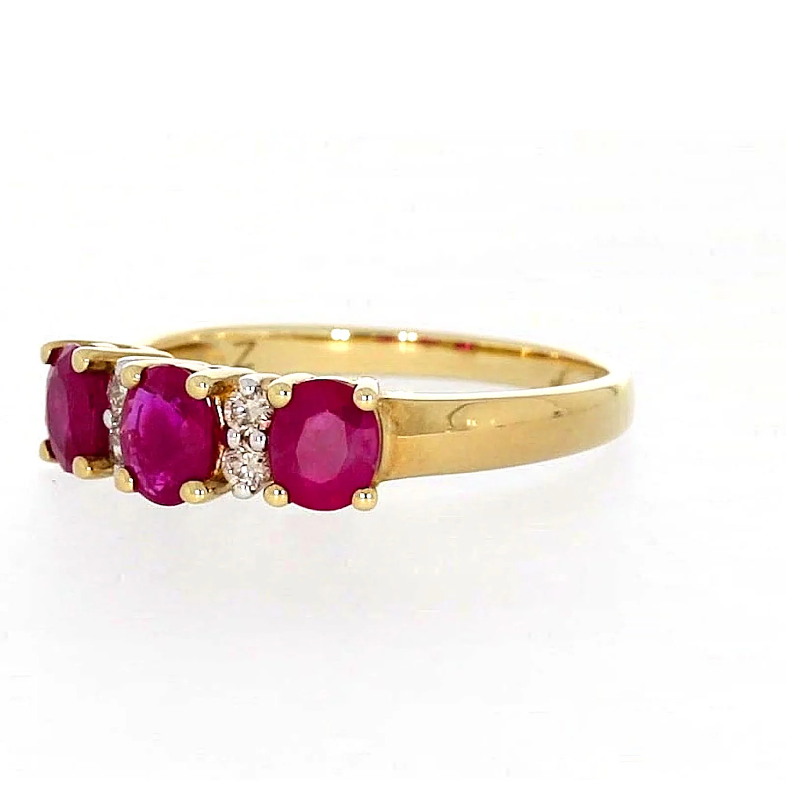 9ct Yellow Gold Oval Natural Ruby with 0.10 CARAT tw of Diamonds Ring - Image 9