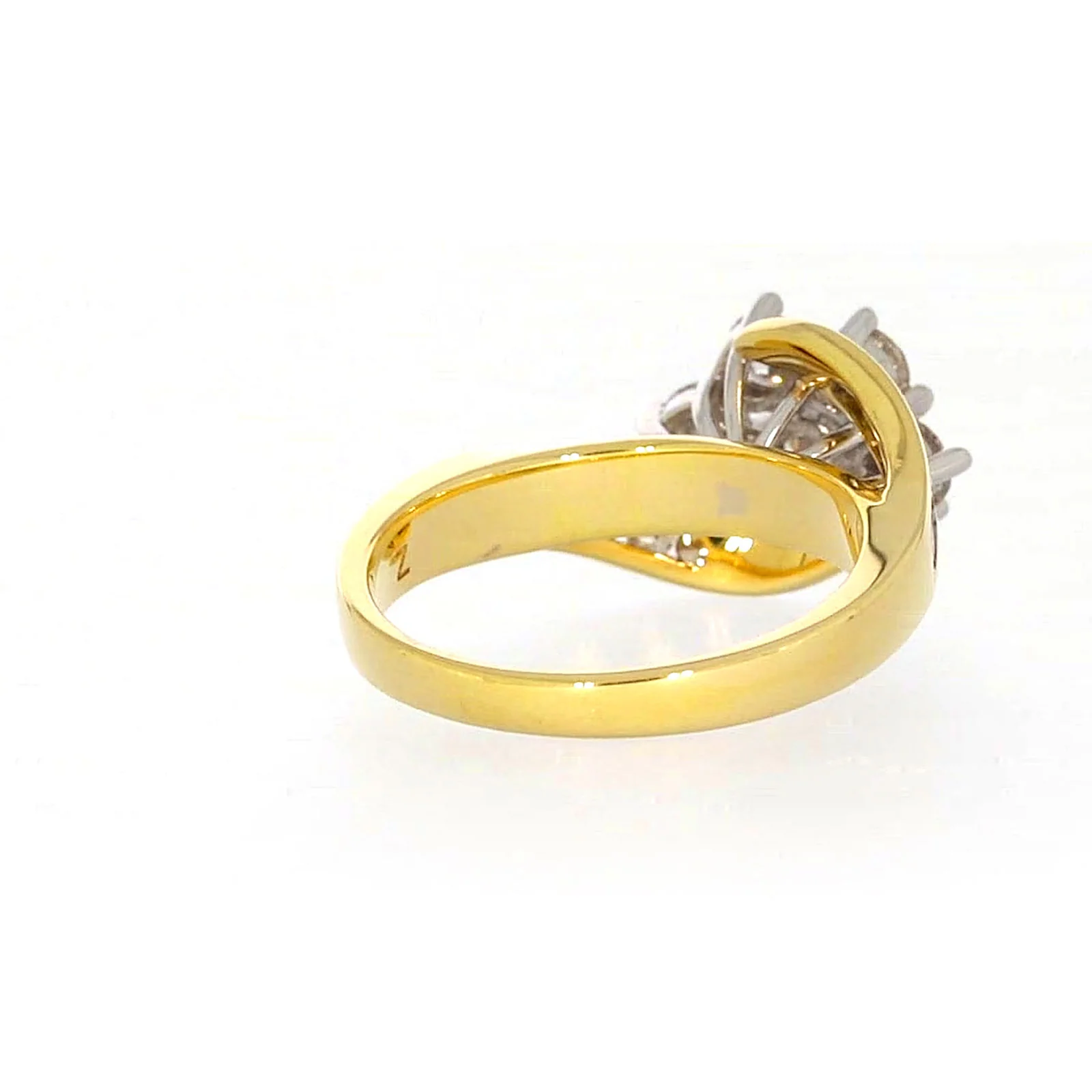 18ct Two Tone Gold Round Brilliant Cut with 1 CARAT tw of Diamonds Ring - Image 44
