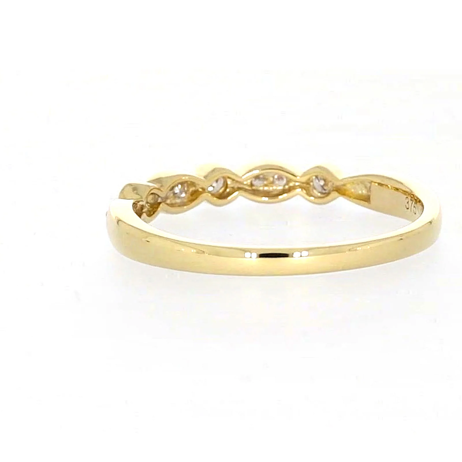9ct Yellow Gold Round Brilliant Cut with 0.15 CARAT tw of Diamonds Ring - Image 34