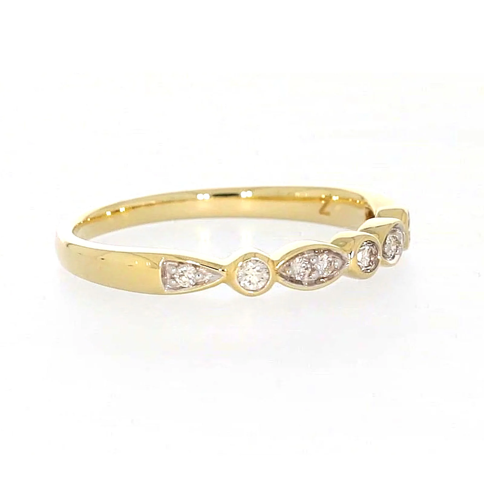 9ct Yellow Gold Round Brilliant Cut with 0.15 CARAT tw of Diamonds Ring - Image 66