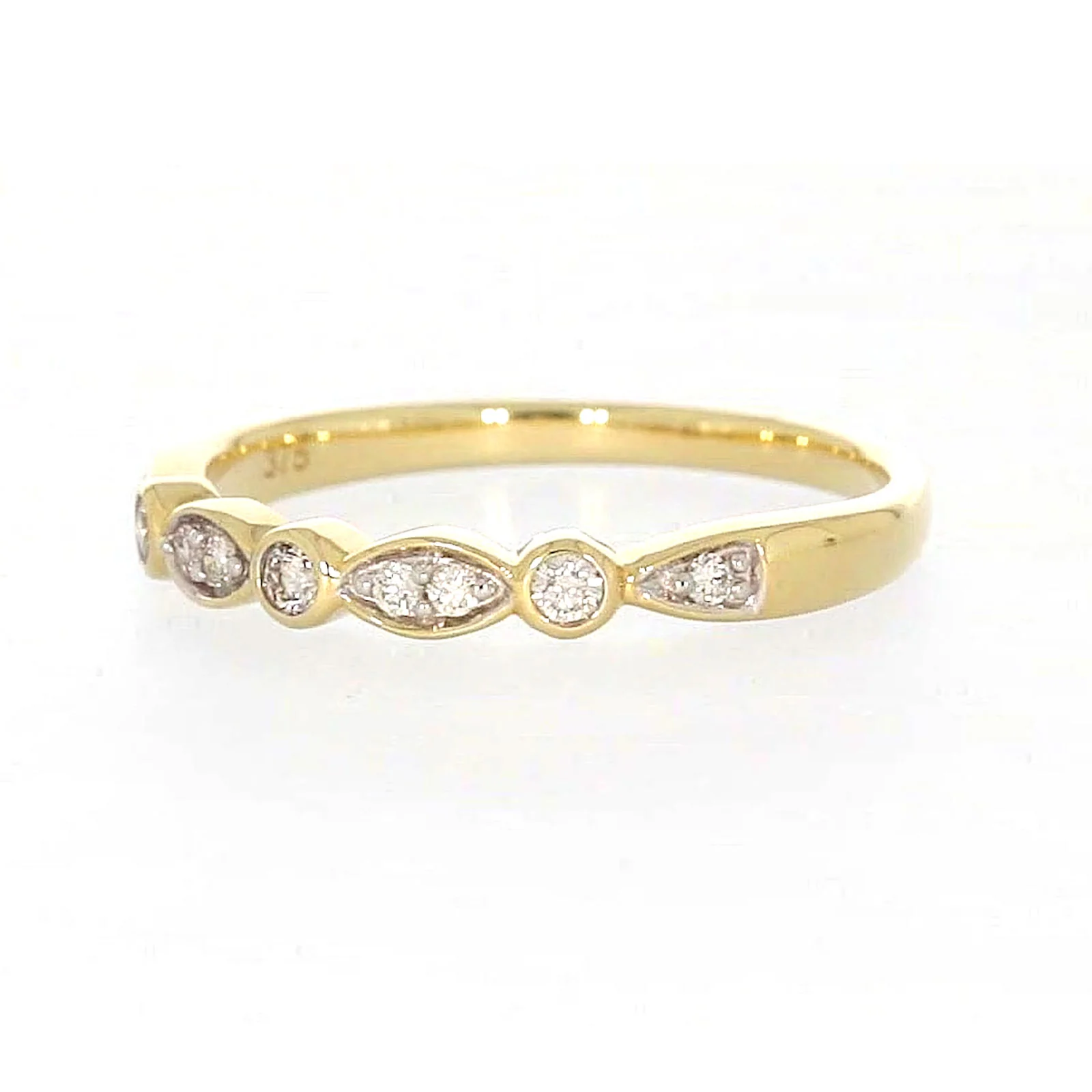 9ct Yellow Gold Round Brilliant Cut with 0.15 CARAT tw of Diamonds Ring - Image 9