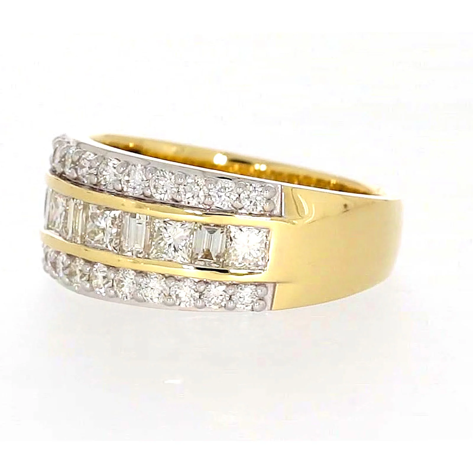 18ct Yellow Gold Princess Cut with 1.50 Carat tw of Diamonds Ring - Image 12