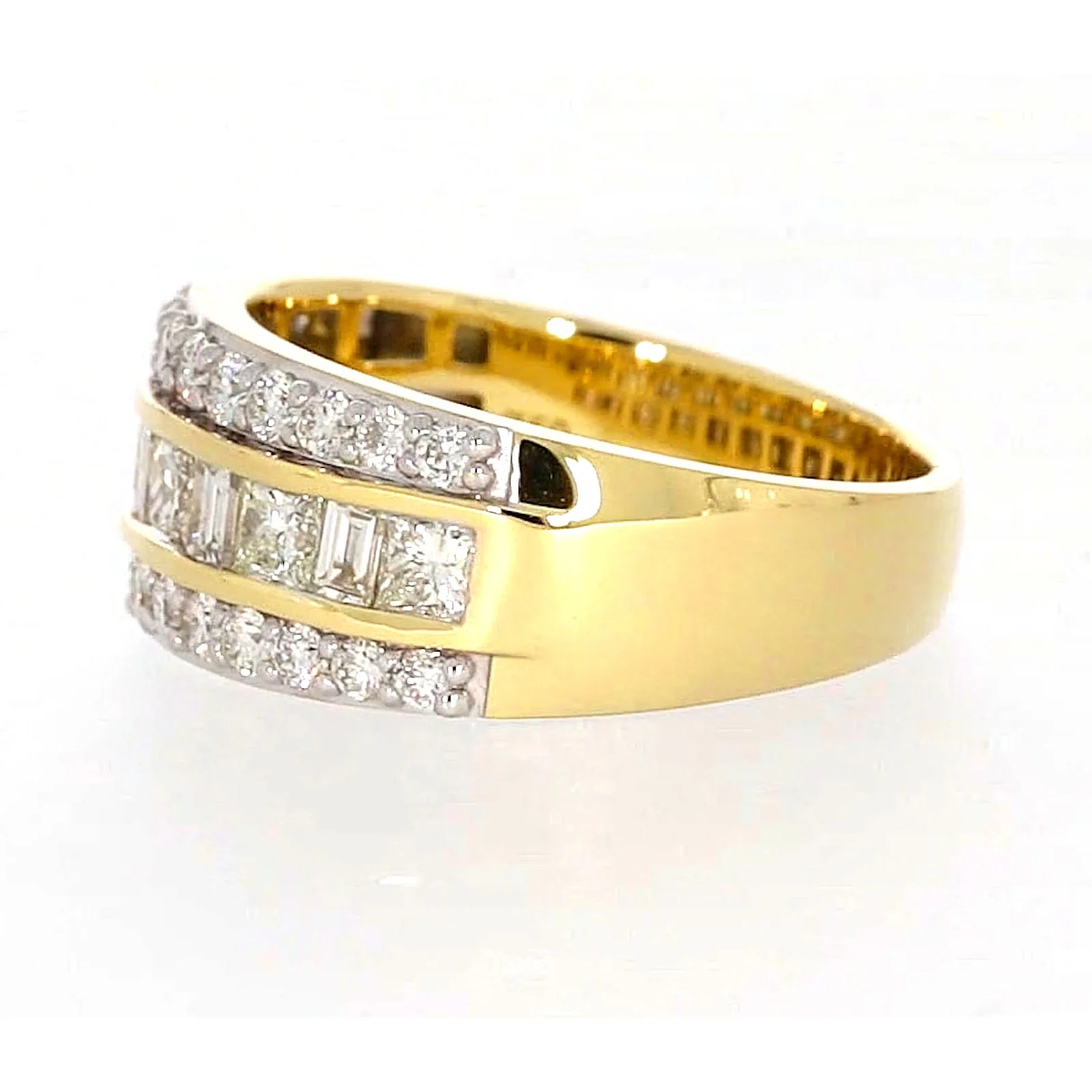 18ct Yellow Gold Princess Cut with 1.50 Carat tw of Diamonds Ring - Image 17