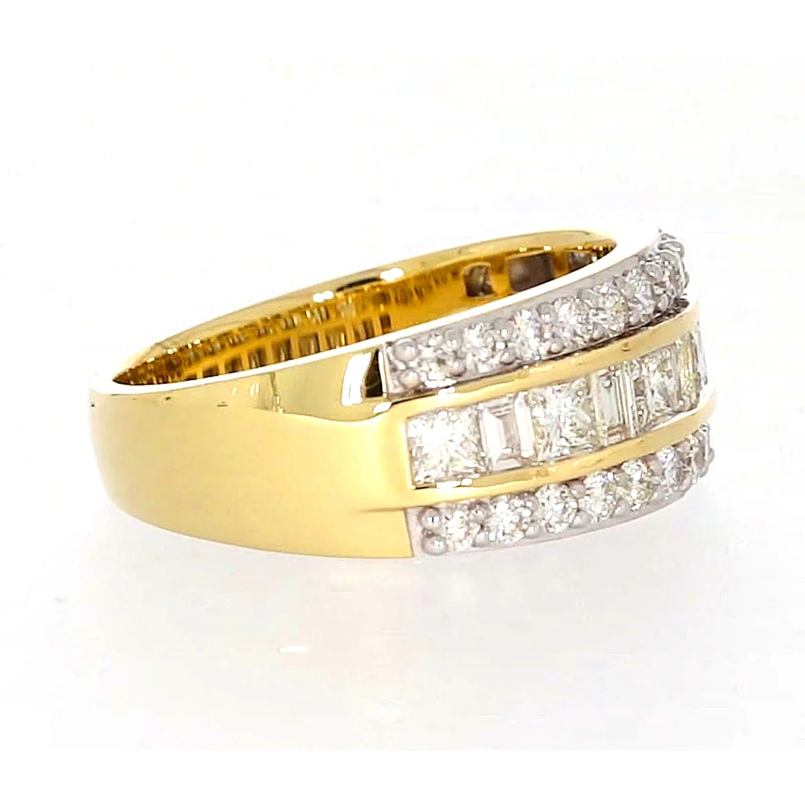 18ct Yellow Gold Princess Cut with 1.50 Carat tw of Diamonds Ring - Image 59