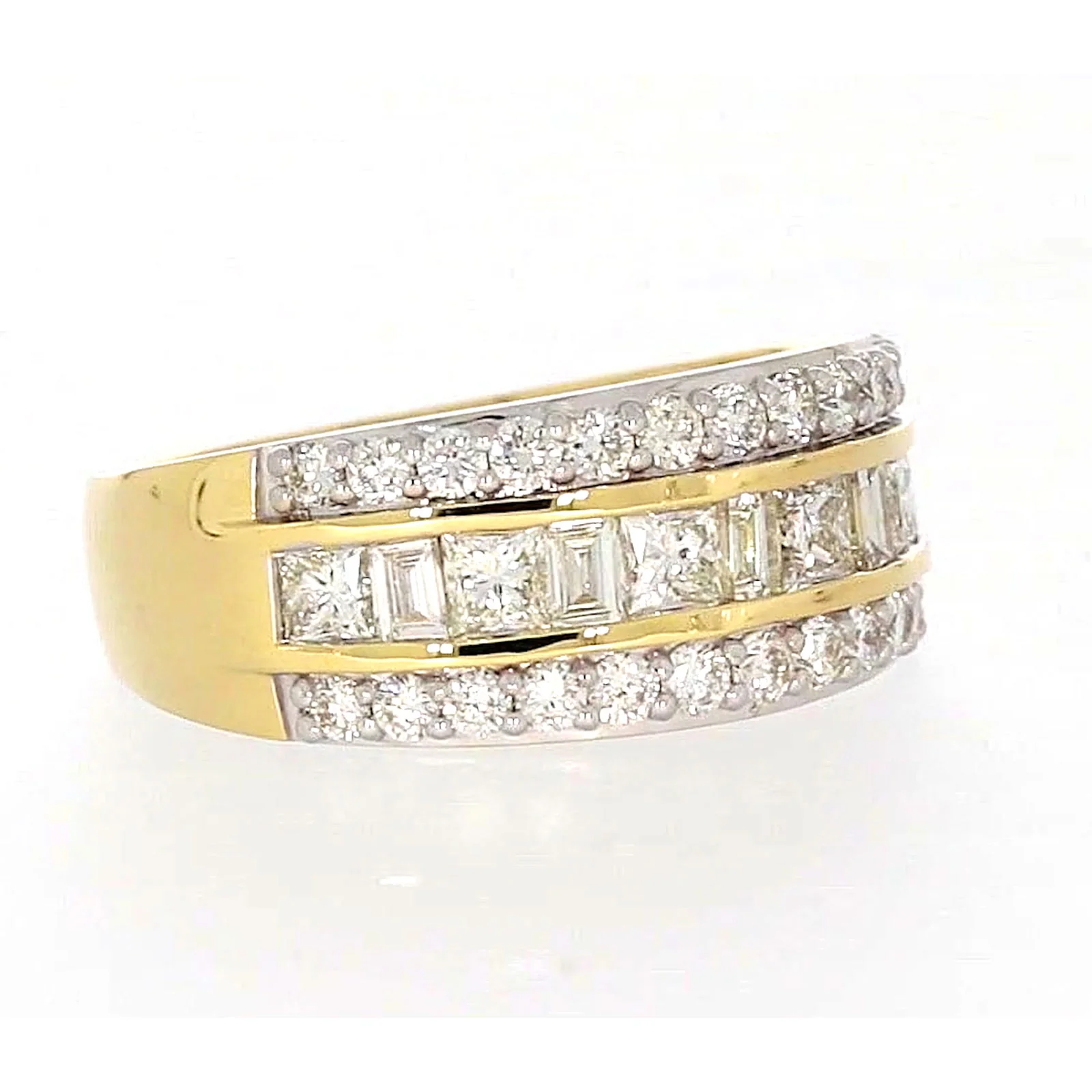 18ct Yellow Gold Princess Cut with 1.50 Carat tw of Diamonds Ring - Image 66