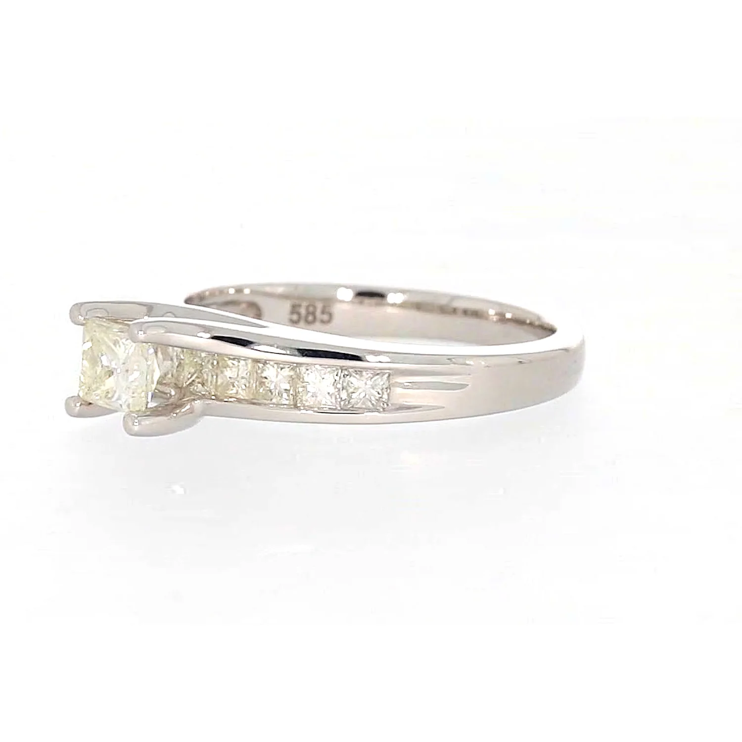 New York 14ct White Gold Princess Cut with 1 CARAT tw of Diamonds Ring - Image 13