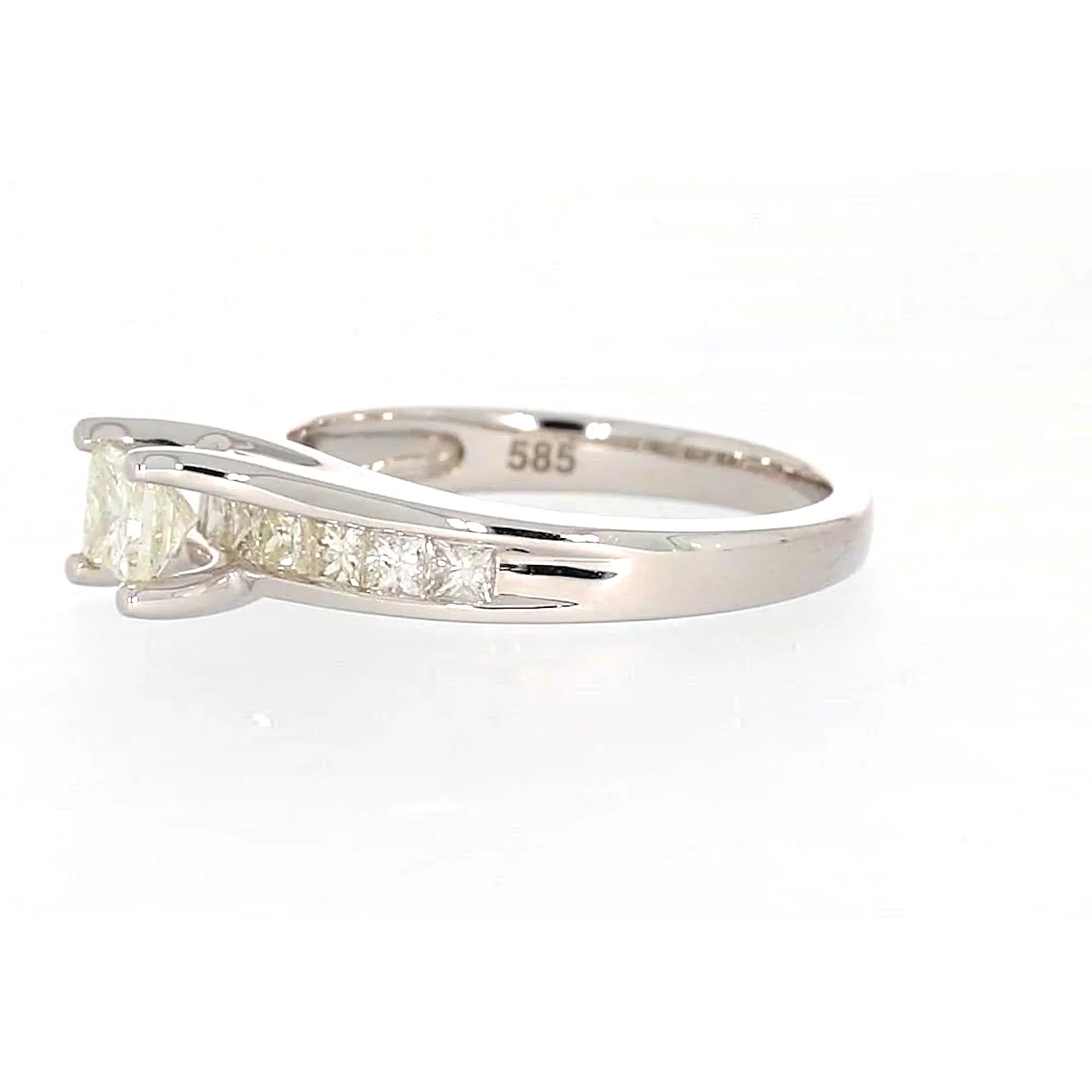 New York 14ct White Gold Princess Cut with 1 CARAT tw of Diamonds Ring - Image 16