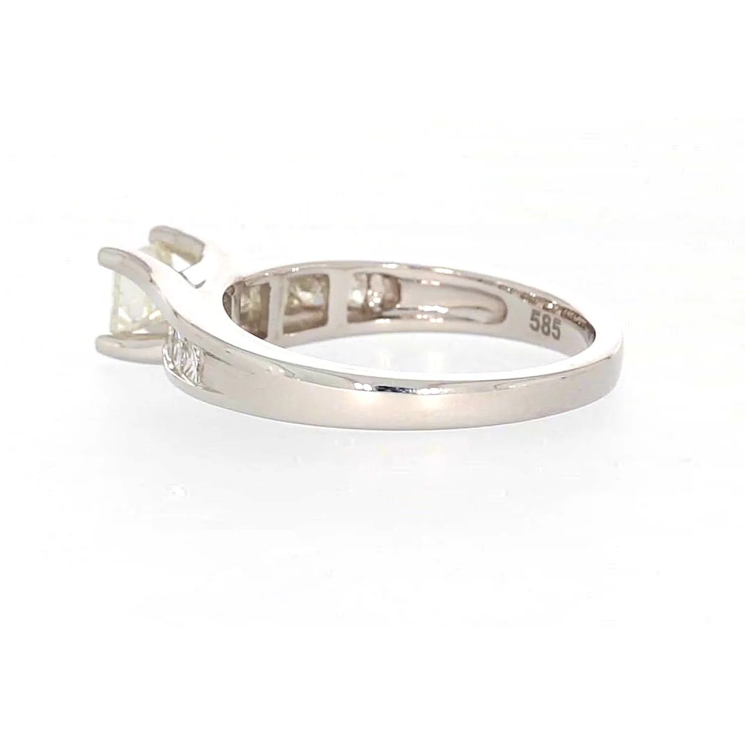 New York 14ct White Gold Princess Cut with 1 CARAT tw of Diamonds Ring - Image 27