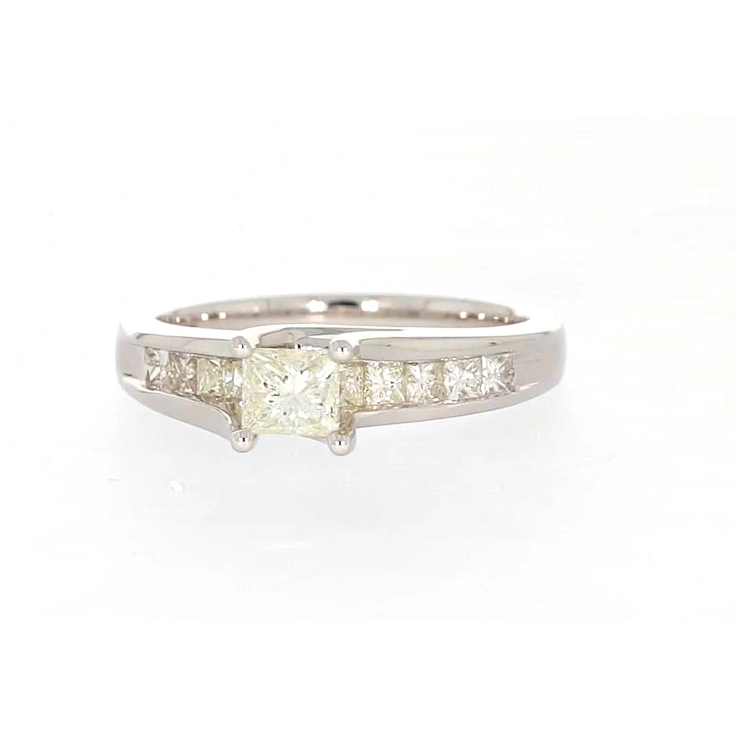 New York 14ct White Gold Princess Cut with 1 CARAT tw of Diamonds Ring - Image 4