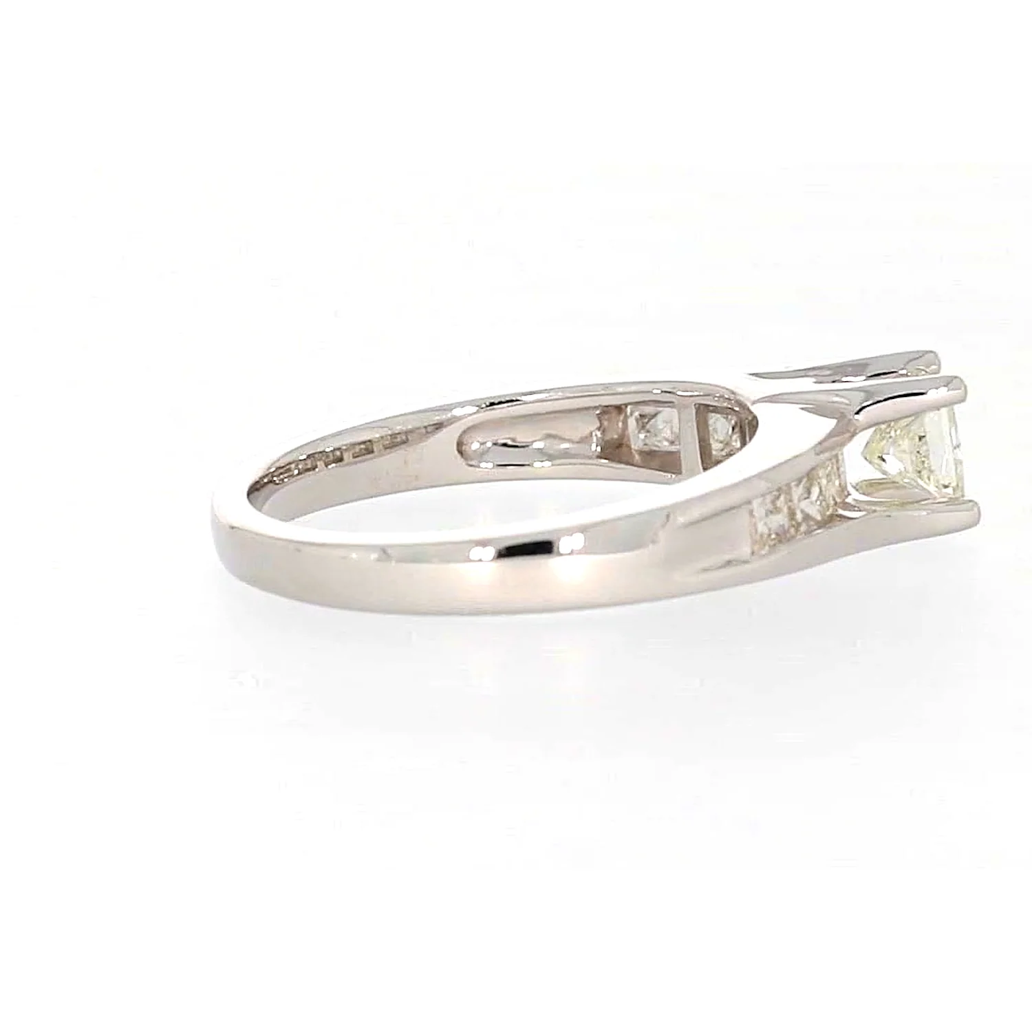 New York 14ct White Gold Princess Cut with 1 CARAT tw of Diamonds Ring - Image 56