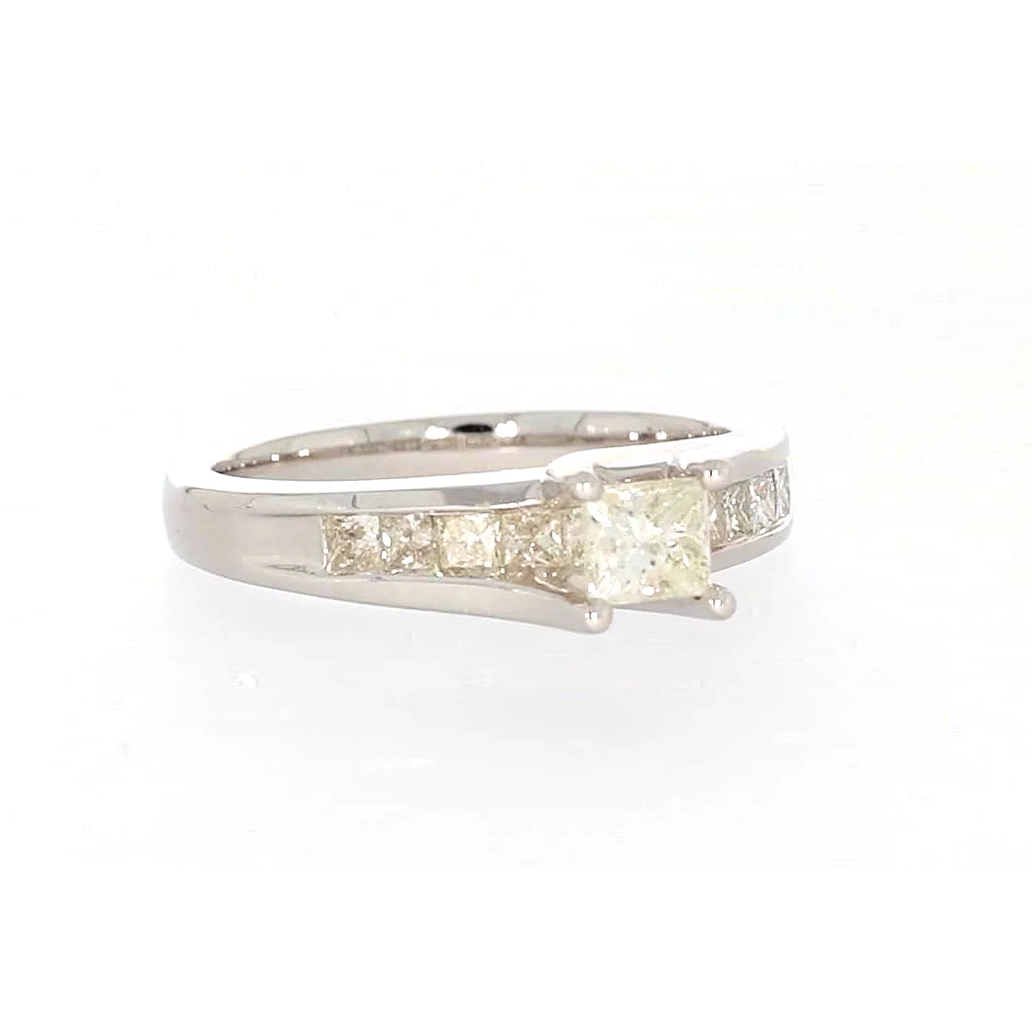 New York 14ct White Gold Princess Cut with 1 CARAT tw of Diamonds Ring - Image 72