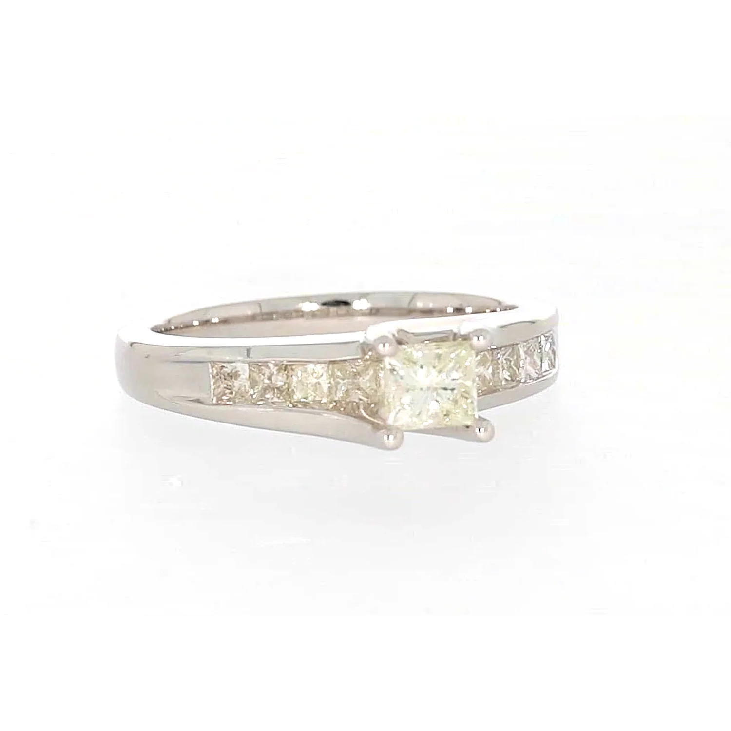 New York 14ct White Gold Princess Cut with 1 CARAT tw of Diamonds Ring - Image 73