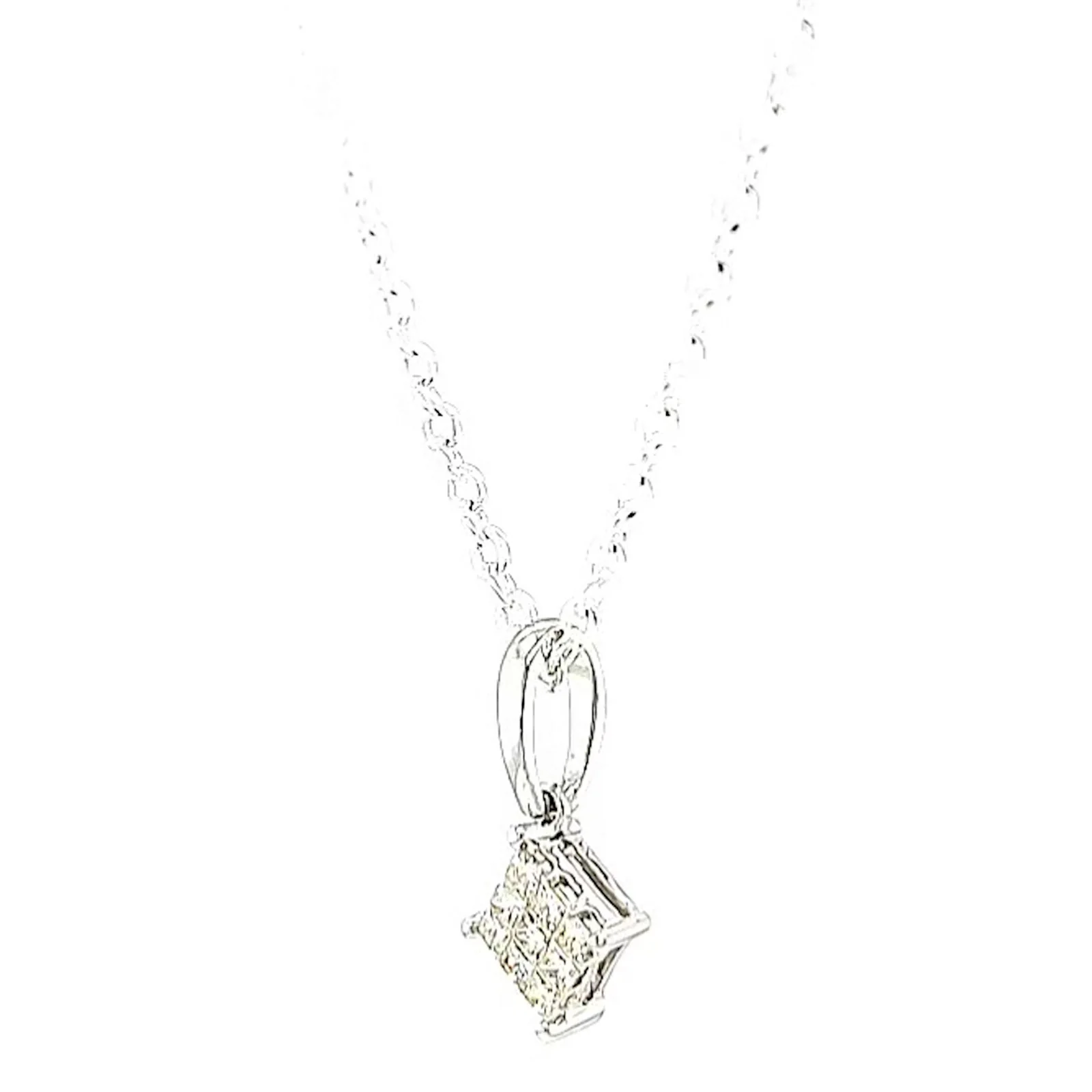 9ct White Gold Princess Cut with 0.15 CARAT tw of Diamond Pendant - Image 14