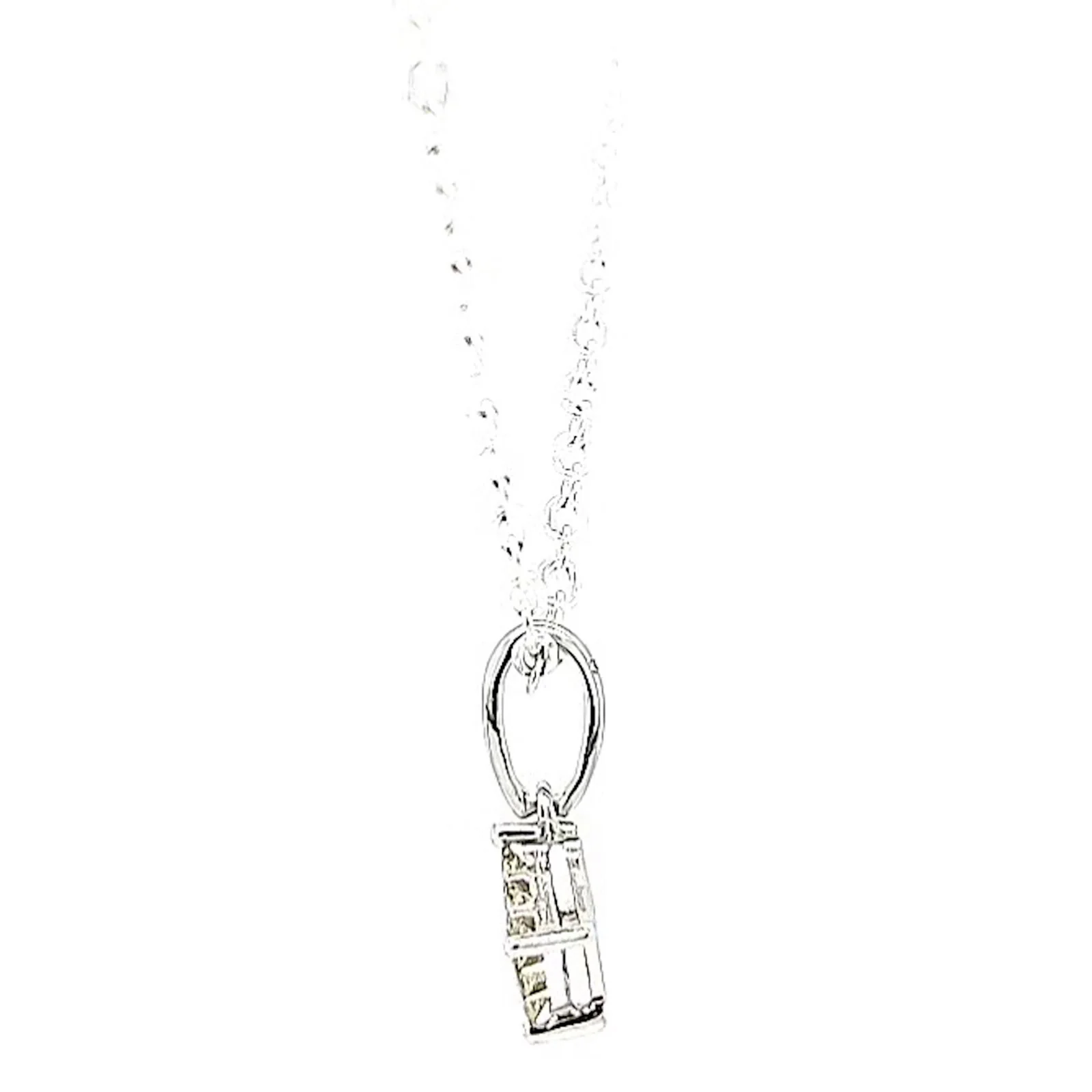 9ct White Gold Princess Cut with 0.15 CARAT tw of Diamond Pendant - Image 23