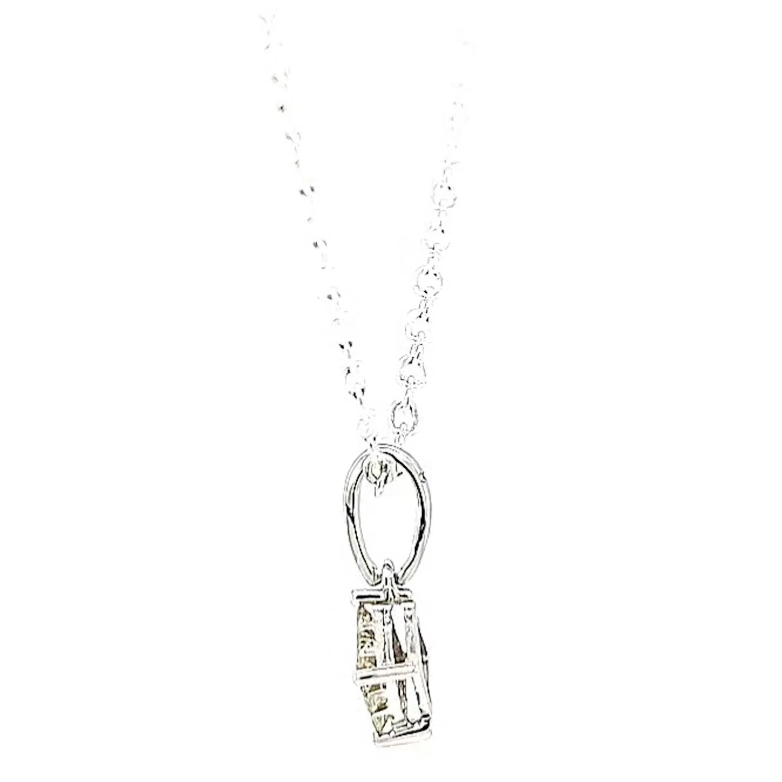 9ct White Gold Princess Cut with 0.15 CARAT tw of Diamond Pendant - Image 24