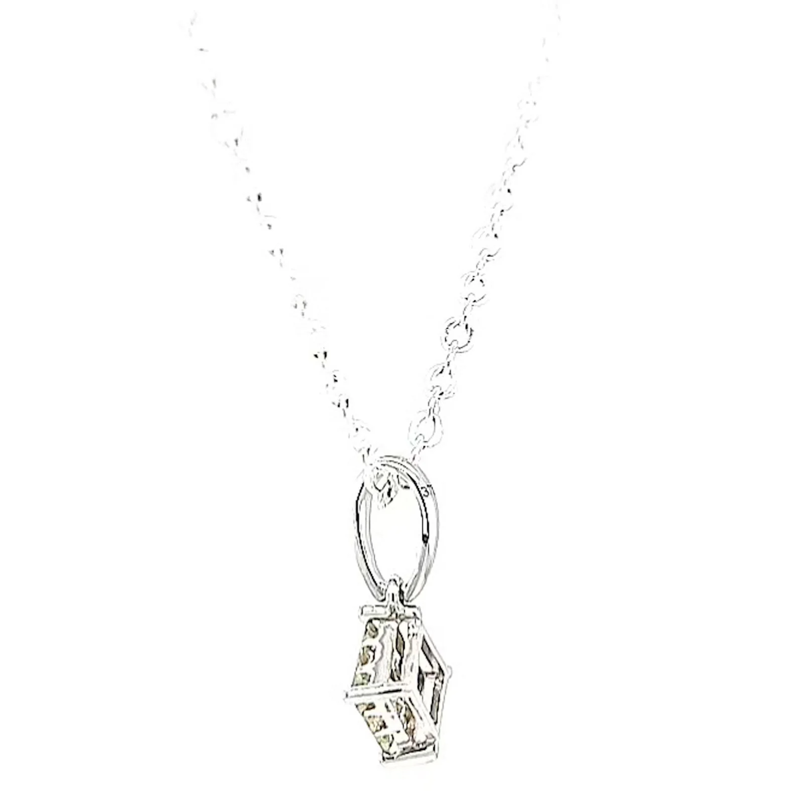 9ct White Gold Princess Cut with 0.15 CARAT tw of Diamond Pendant - Image 27