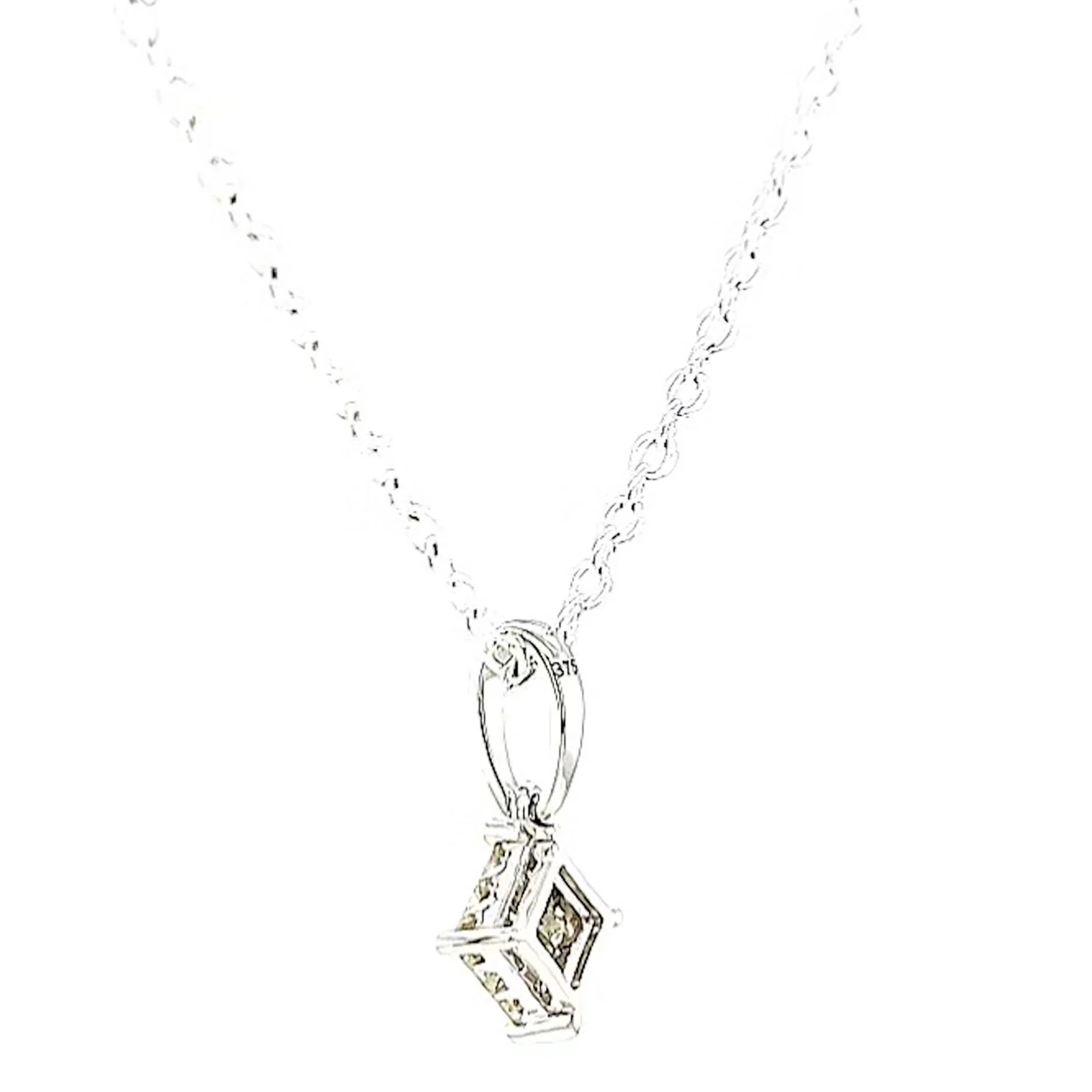 9ct White Gold Princess Cut with 0.15 CARAT tw of Diamond Pendant - Image 30