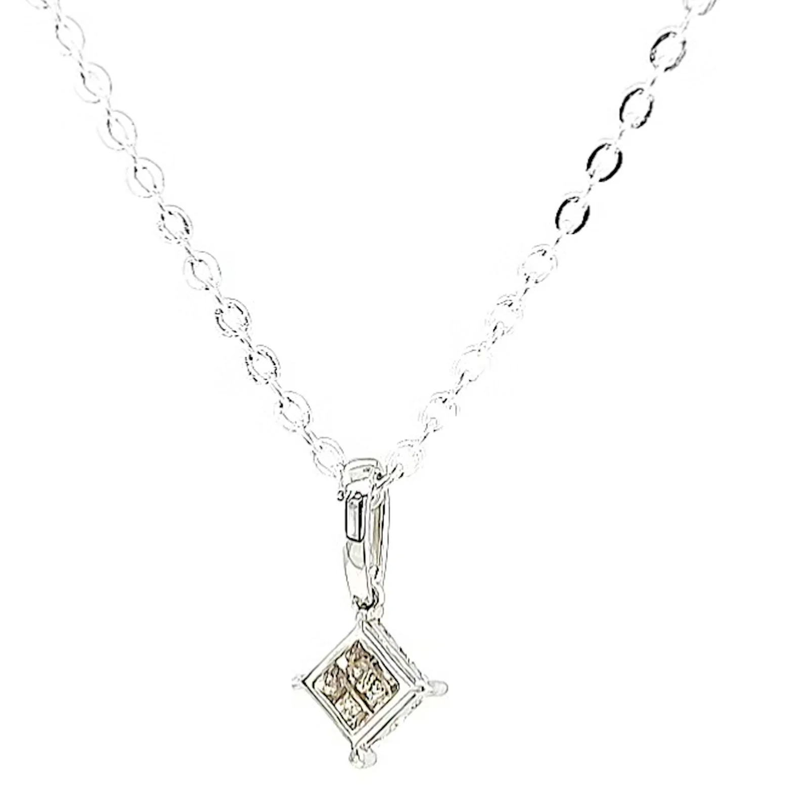 9ct White Gold Princess Cut with 0.15 CARAT tw of Diamond Pendant - Image 44
