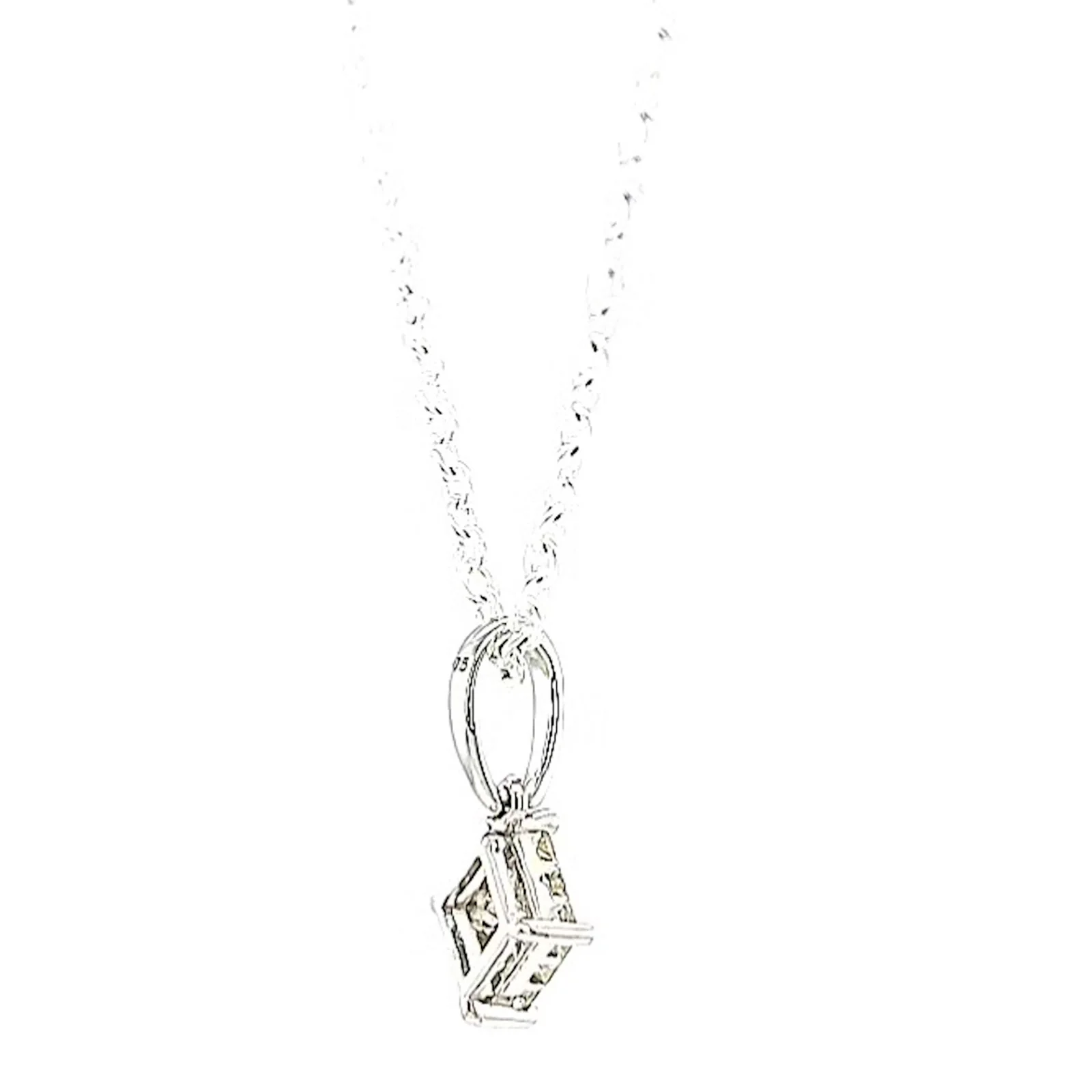9ct White Gold Princess Cut with 0.15 CARAT tw of Diamond Pendant - Image 53