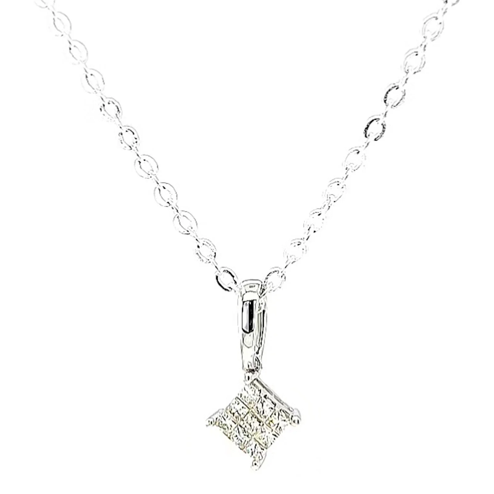 9ct White Gold Princess Cut with 0.15 CARAT tw of Diamond Pendant - Image 7