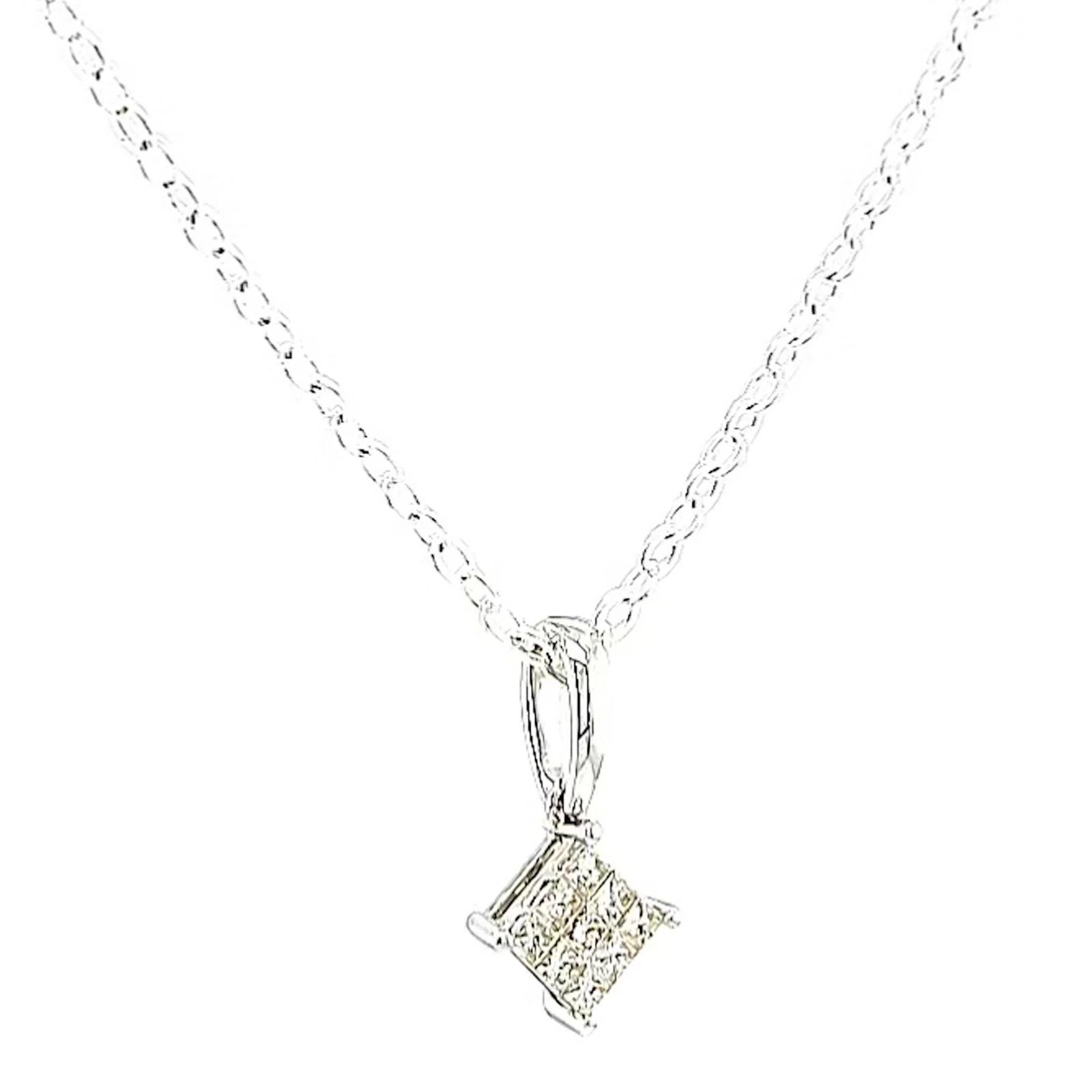 9ct White Gold Princess Cut with 0.15 CARAT tw of Diamond Pendant - Image 72
