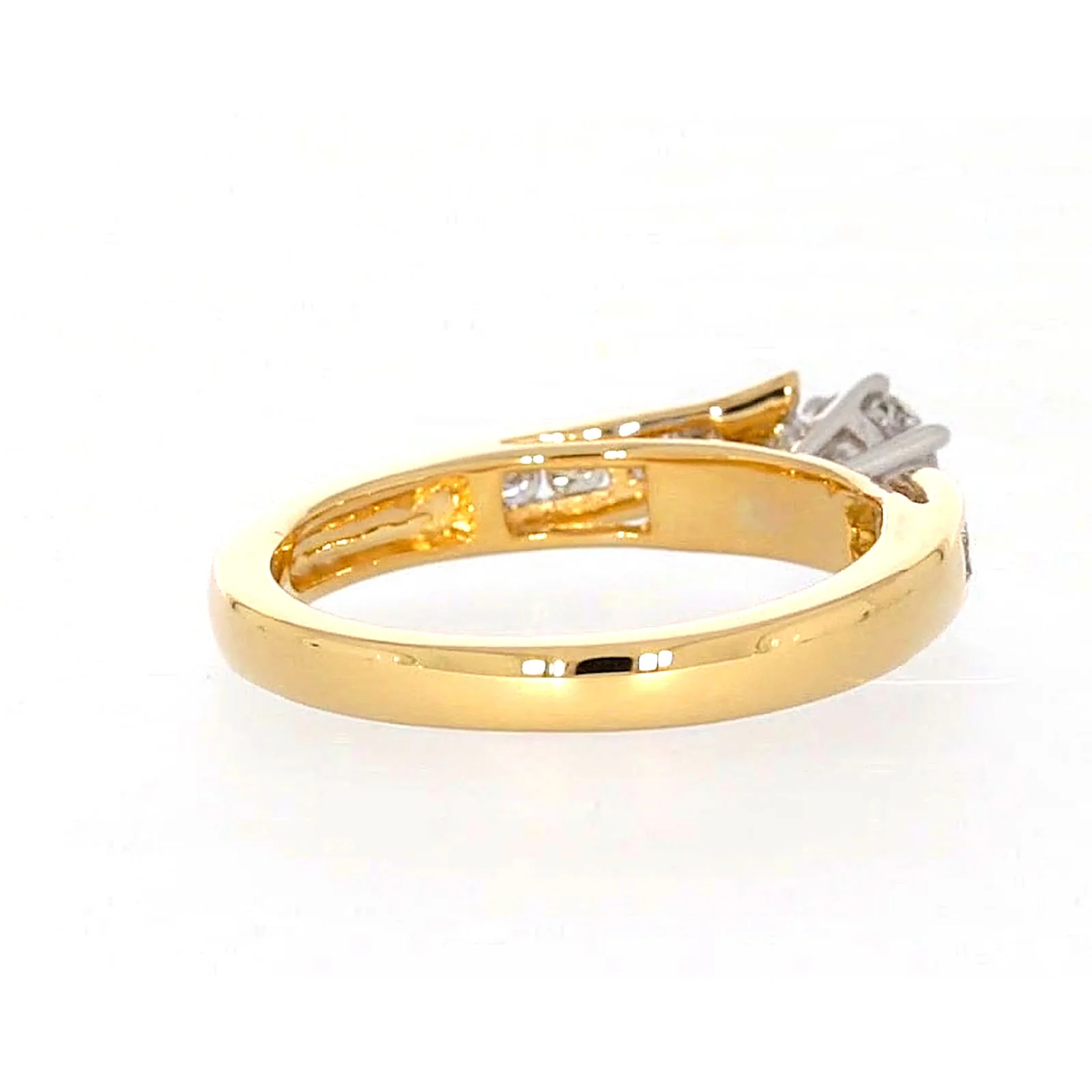 18ct Two Tone Gold Round Brilliant Cut with 0.50 Carat tw of Diamonds Ring - Image 45