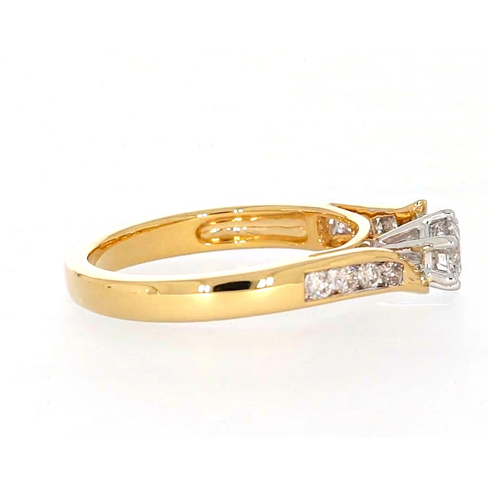 18ct Two Tone Gold Round Brilliant Cut with 0.50 Carat tw of Diamonds Ring - Image 57