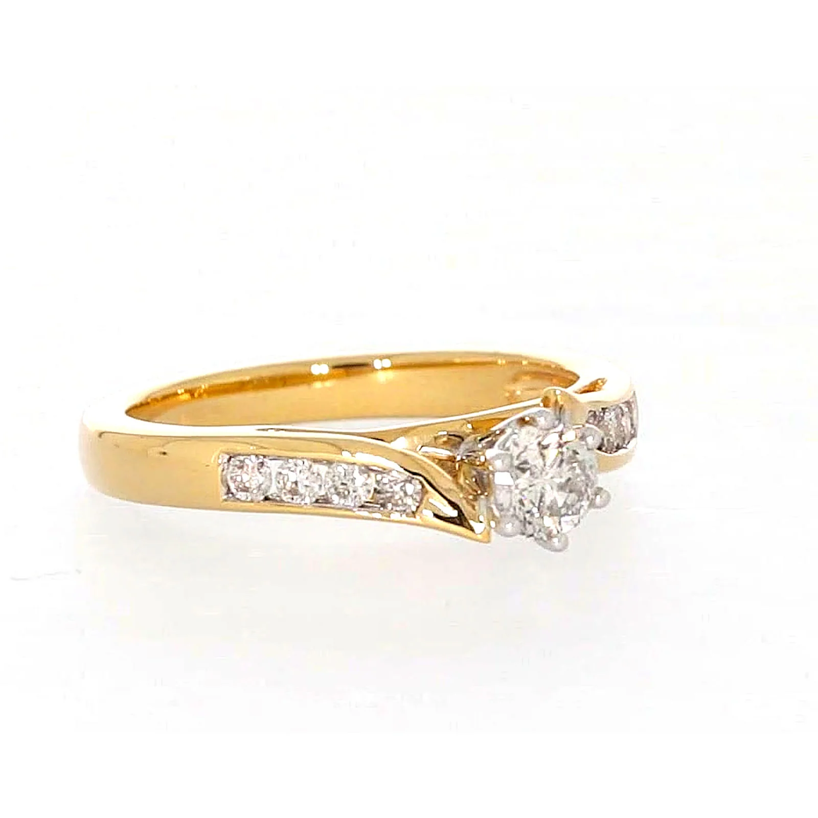 18ct Two Tone Gold Round Brilliant Cut with 0.50 Carat tw of Diamonds Ring - Image 68