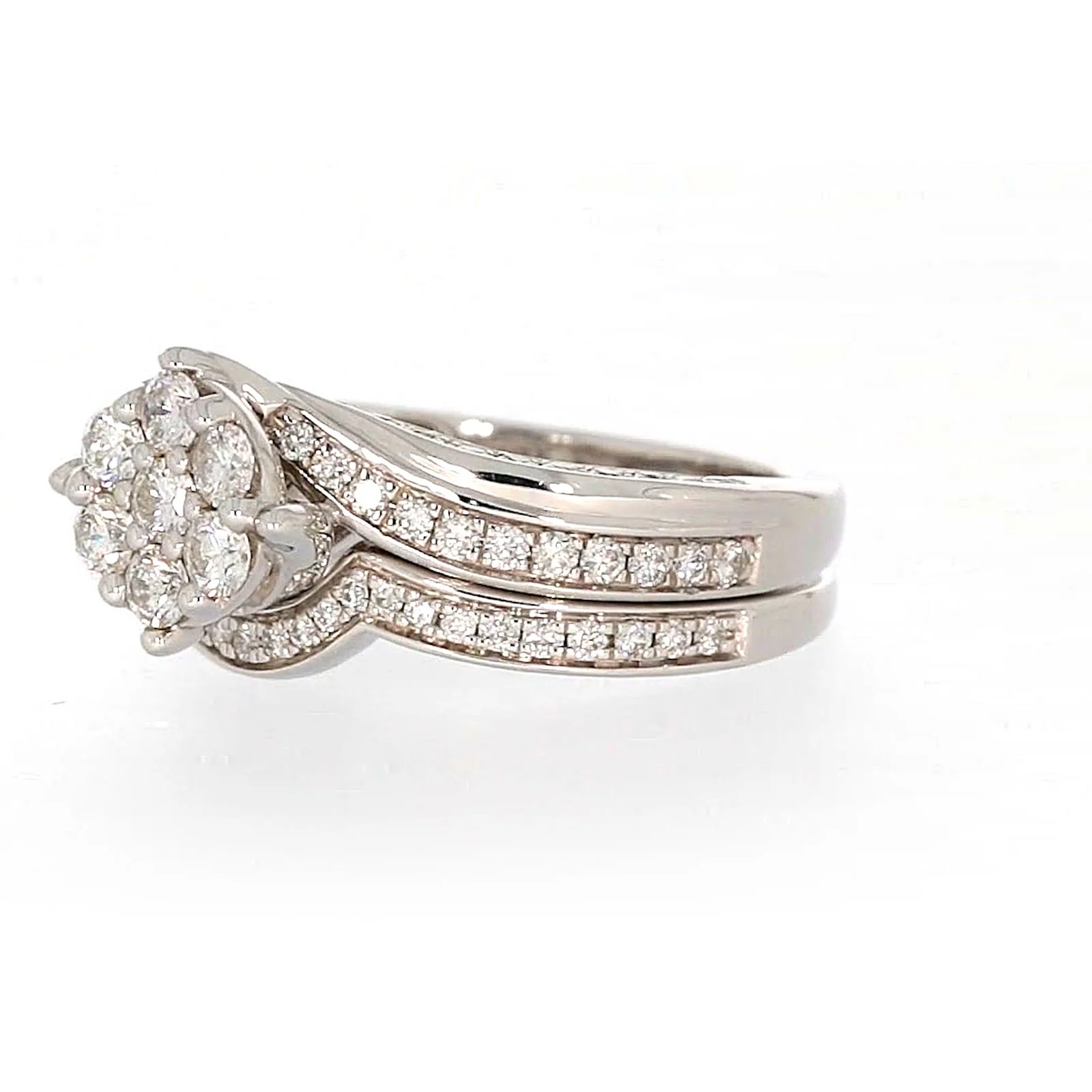 9ct White Gold Round Brilliant Cut with 1 CARAT tw of Diamonds Ring - Image 10