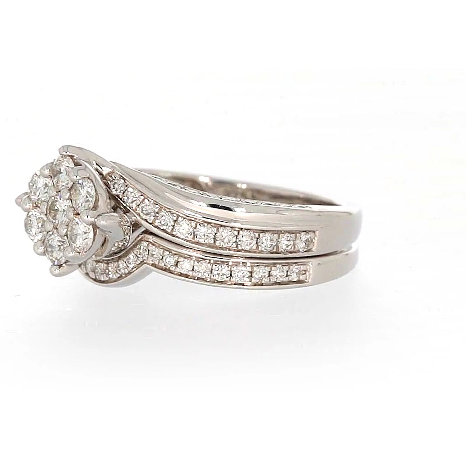 9ct White Gold Round Brilliant Cut with 1 CARAT tw of Diamonds Ring - Image 11