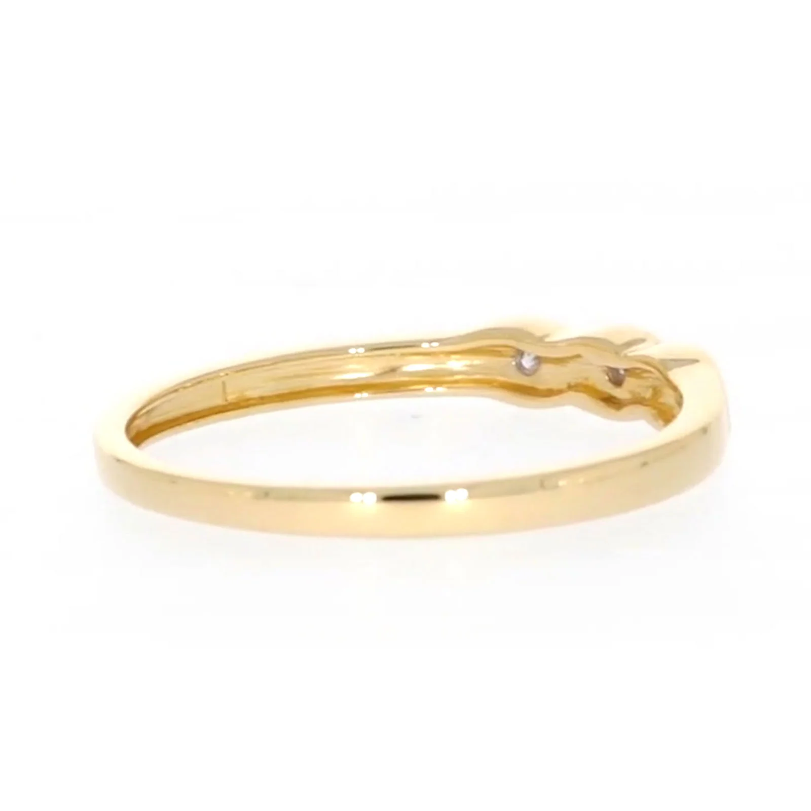 9ct Yellow Gold & Diamond Set Twist Ring - Image 48