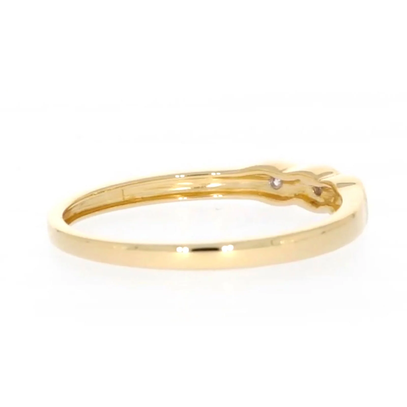 9ct Yellow Gold & Diamond Set Twist Ring - Image 49