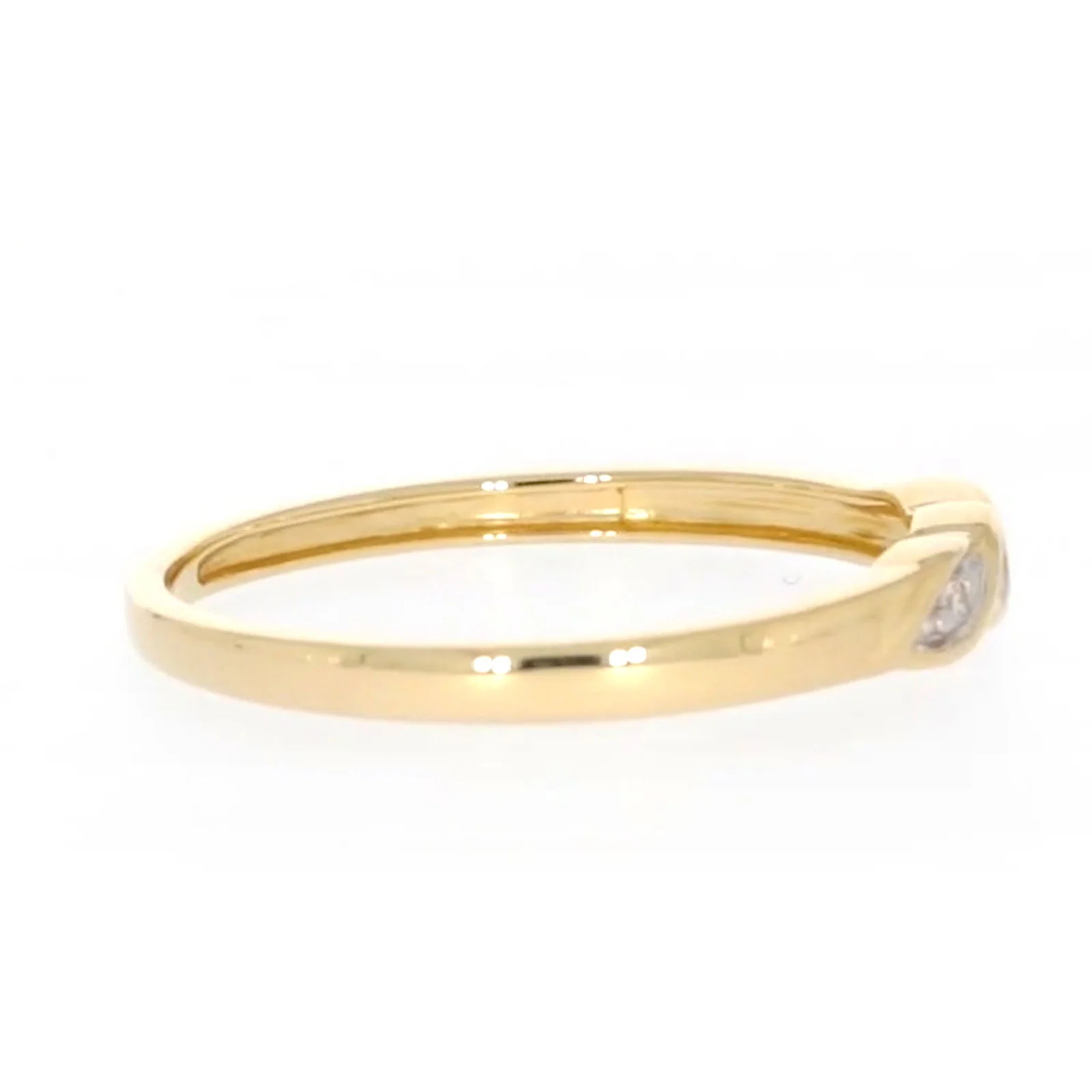 9ct Yellow Gold & Diamond Set Twist Ring - Image 58