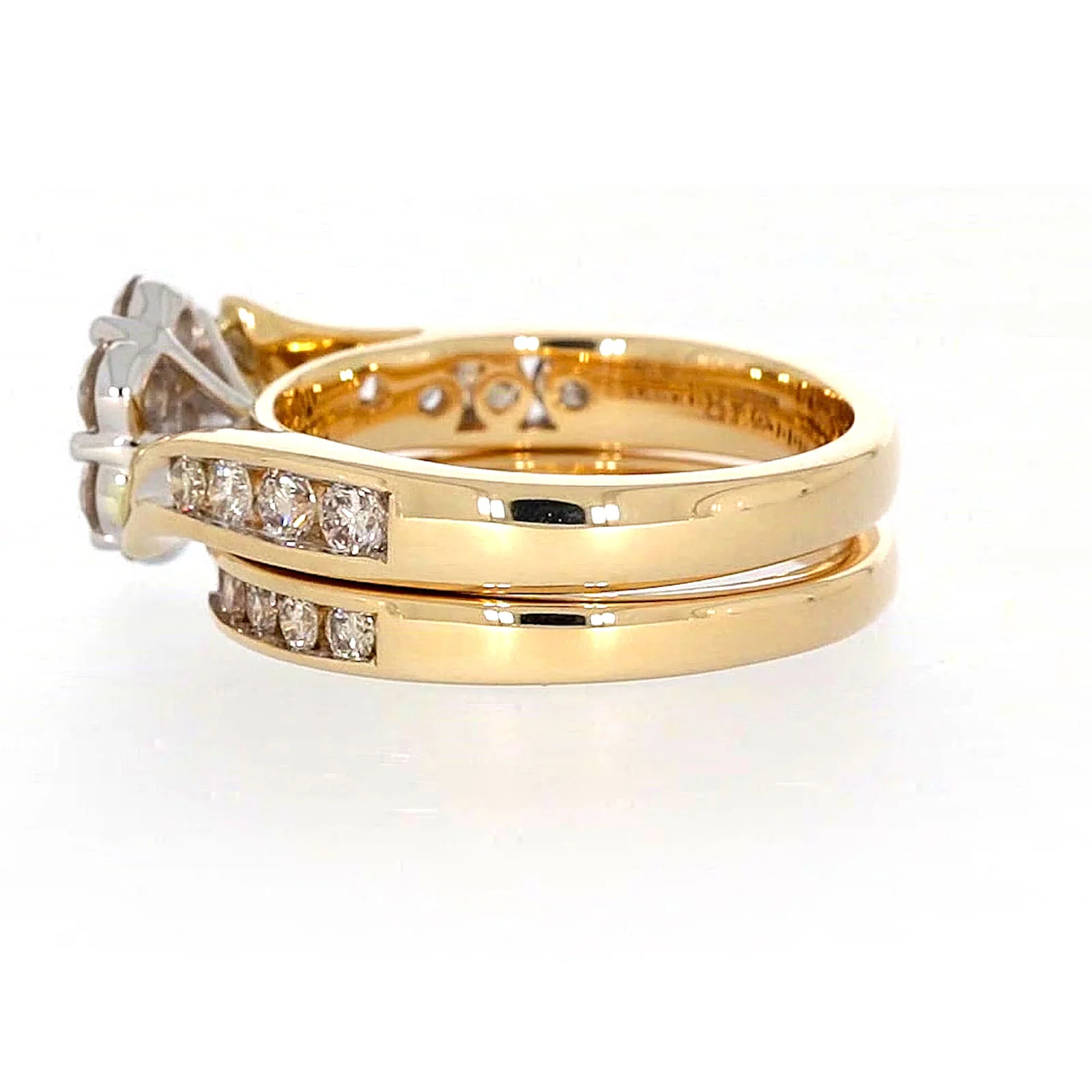 9ct Two Tone Gold Round Brilliant Cut with 1.35 Carat tw of Diamonds Ring - Image 24